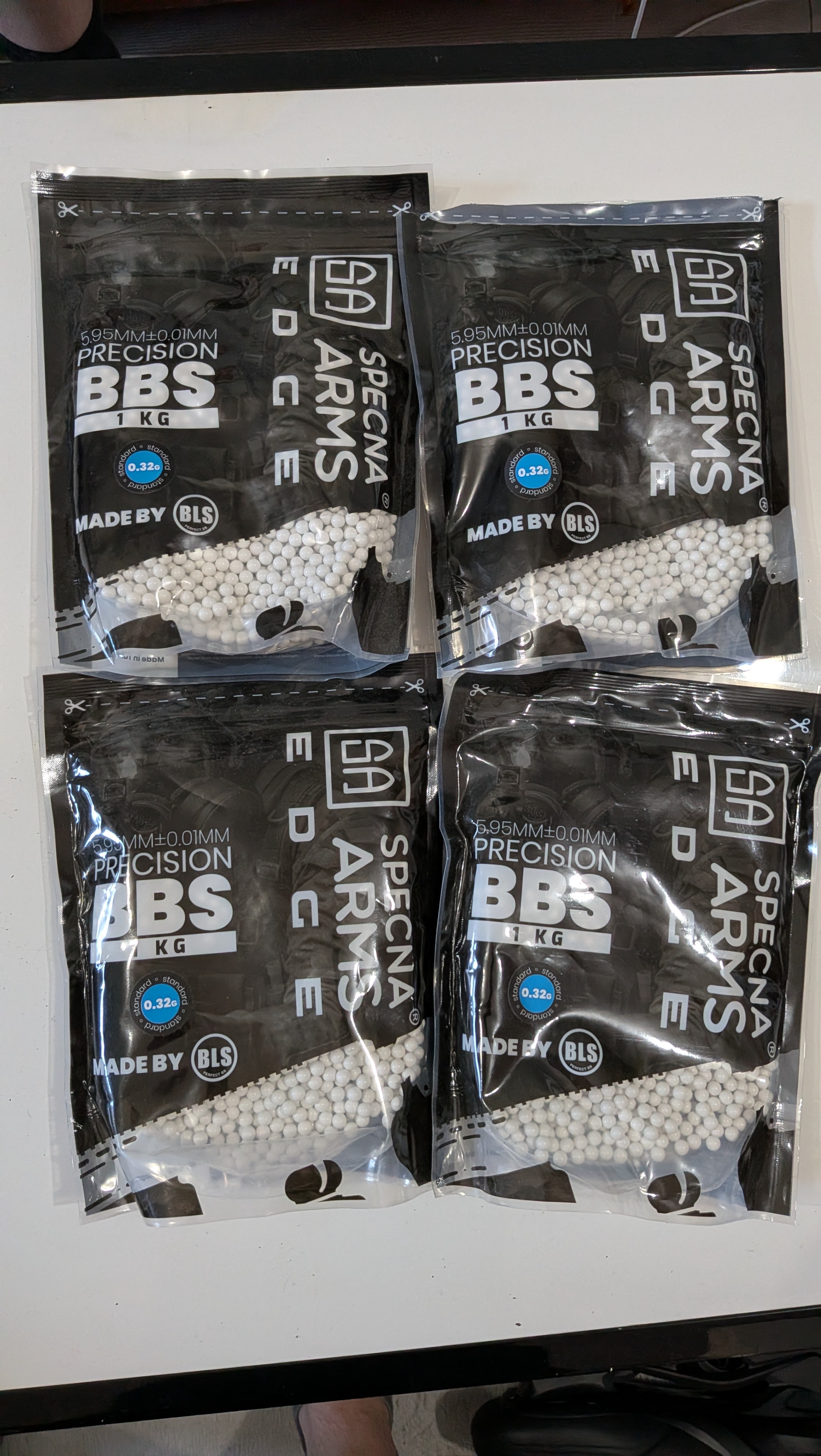 Kulki ASG precyzyjne Specna Arms EDGE 0.32g - 3.8kg - białe