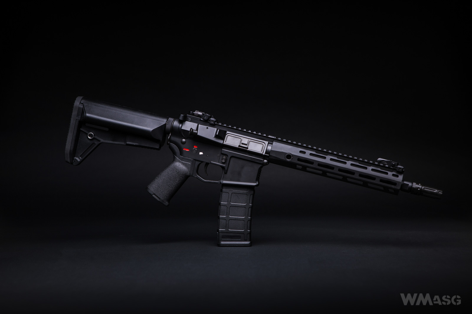 Cyma CM.097B - z zewnątrz