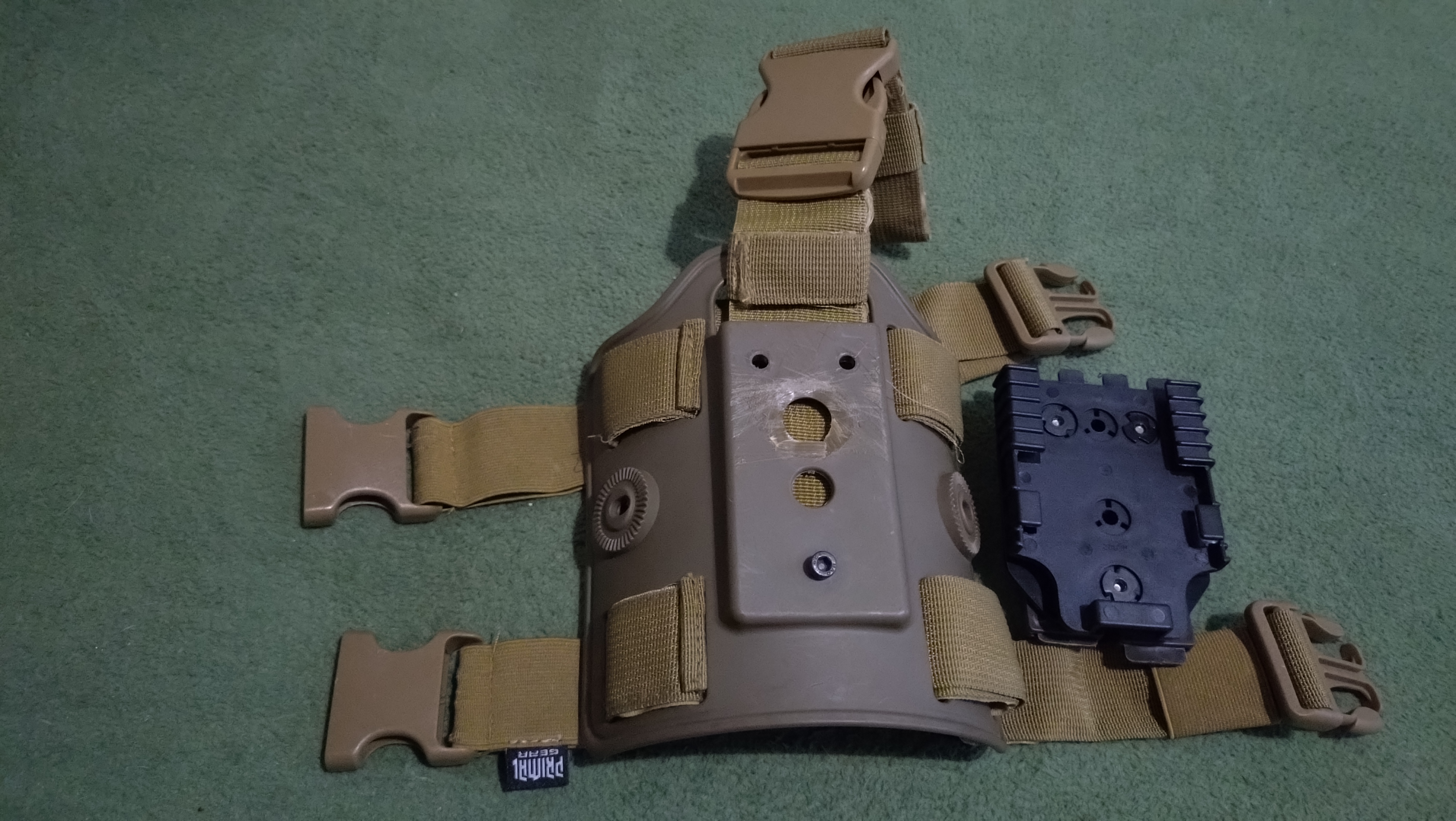 Panel udowy na kaburę pistoletową Primal Gear