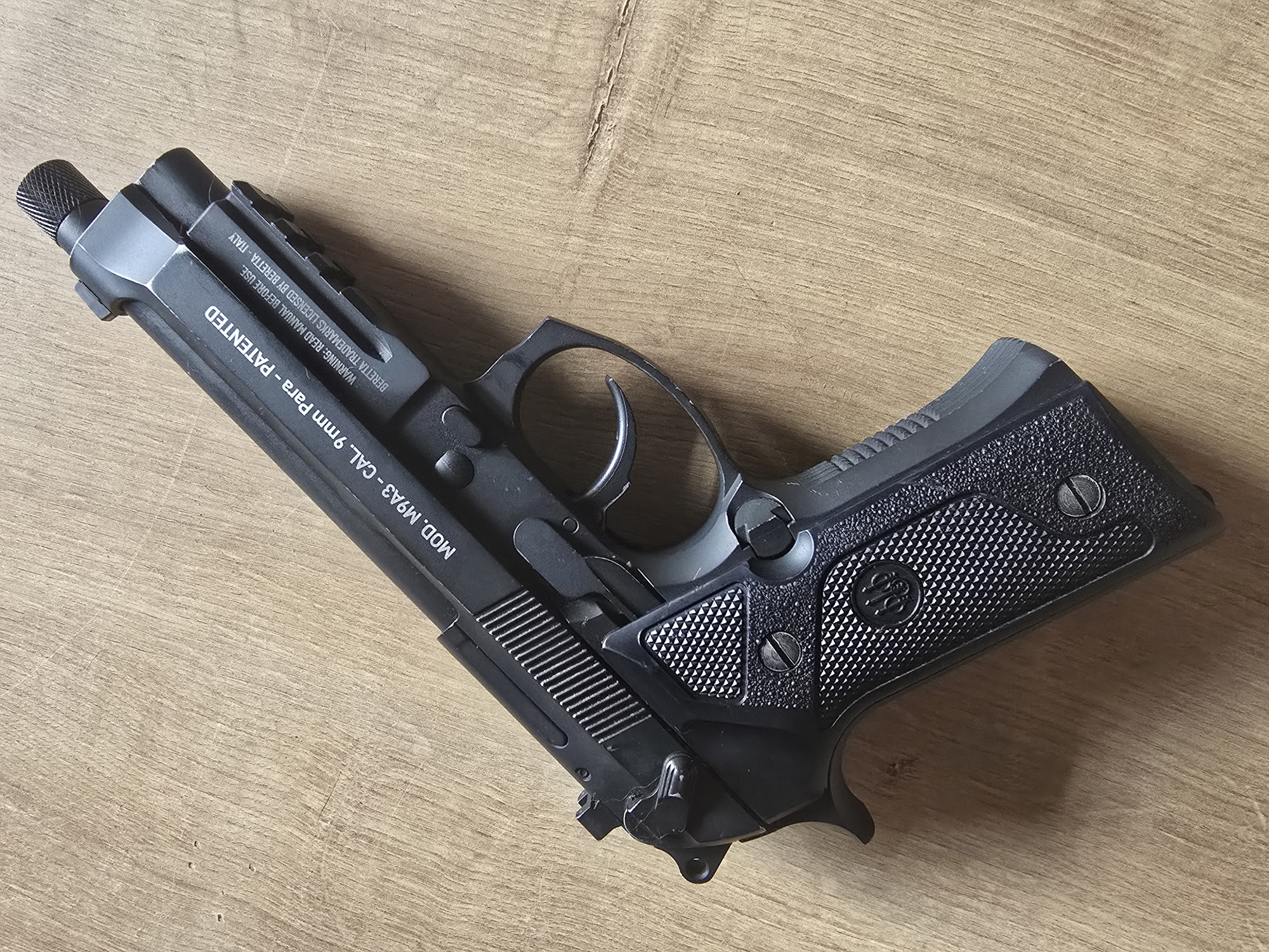 Pistolet airsoft Beretta M9A3 FM + kabura + kabura na magazynki
