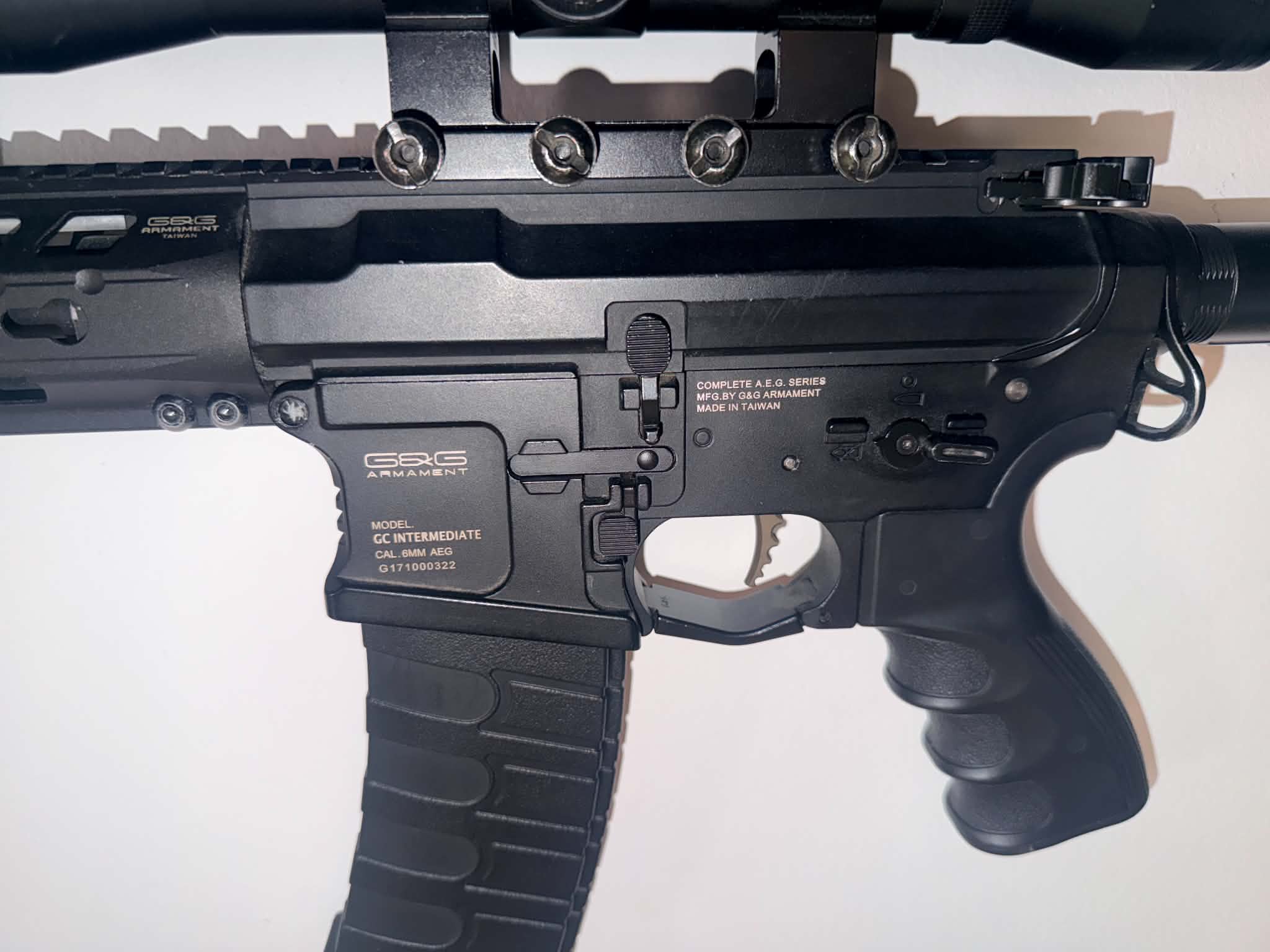 Replika karabinka AR-15 M4 G&G GC Intermediate