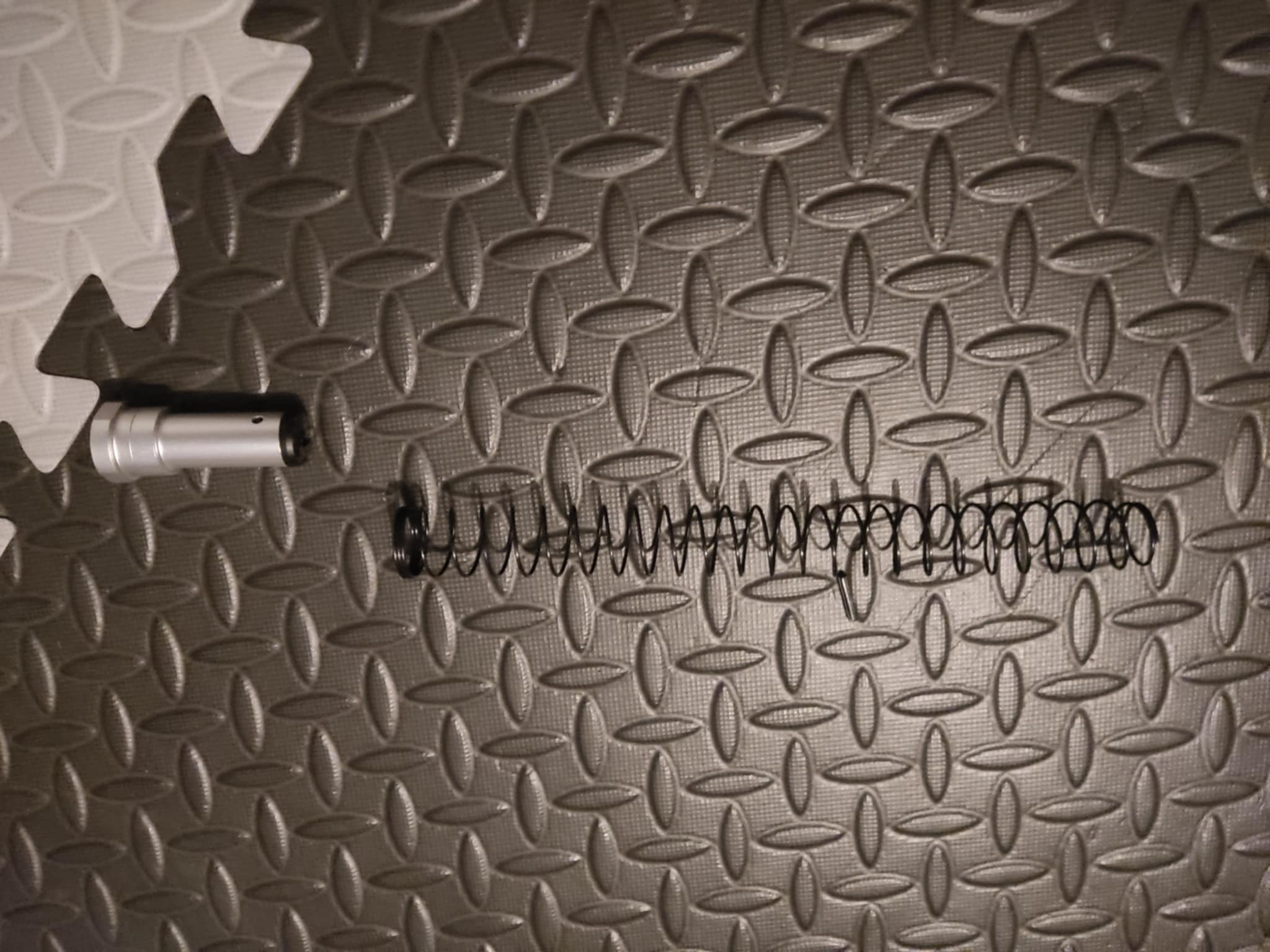 Krótki buffer MWS / CGS ze sprężyną