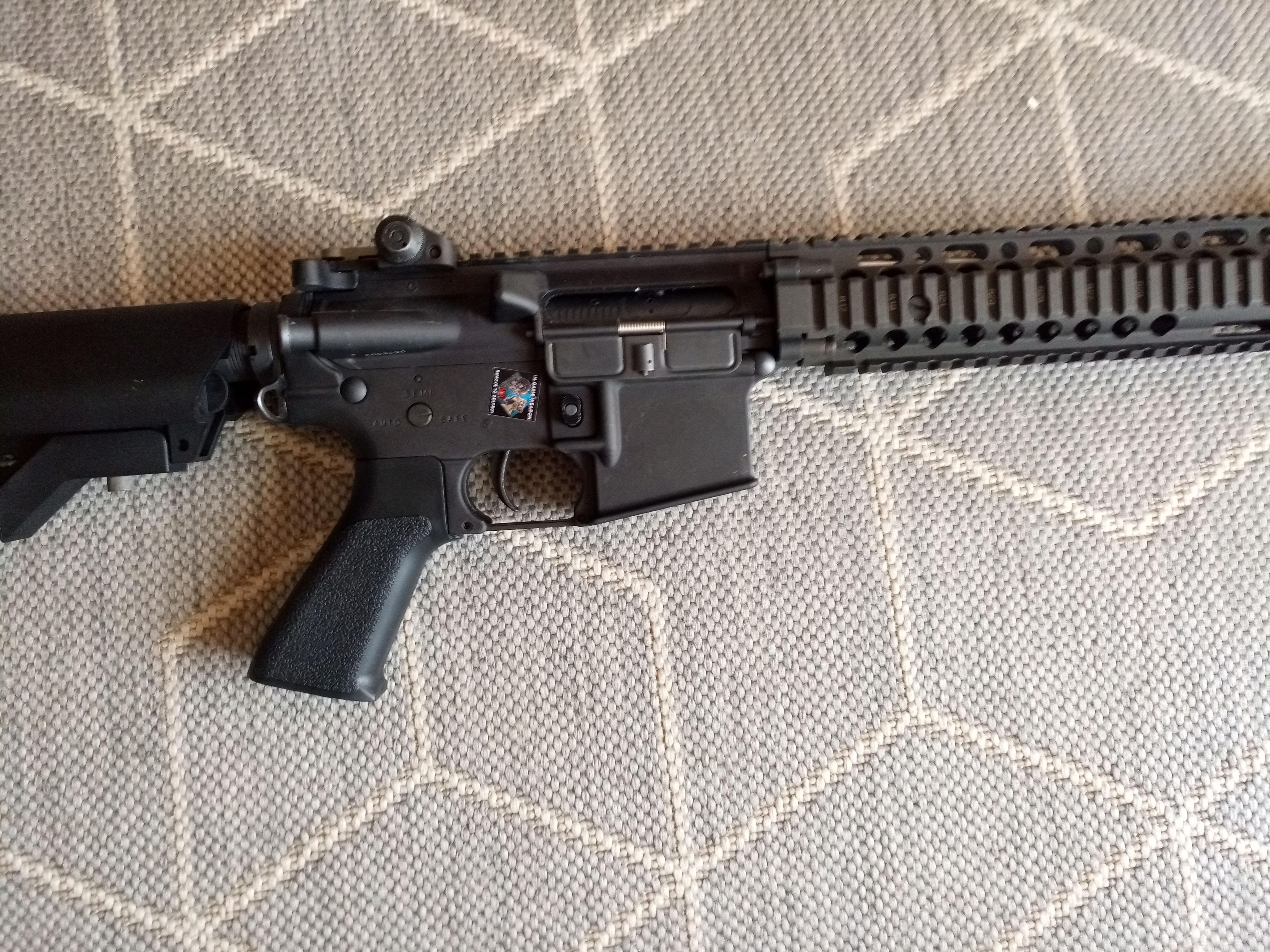 3 repliki m4 E&L