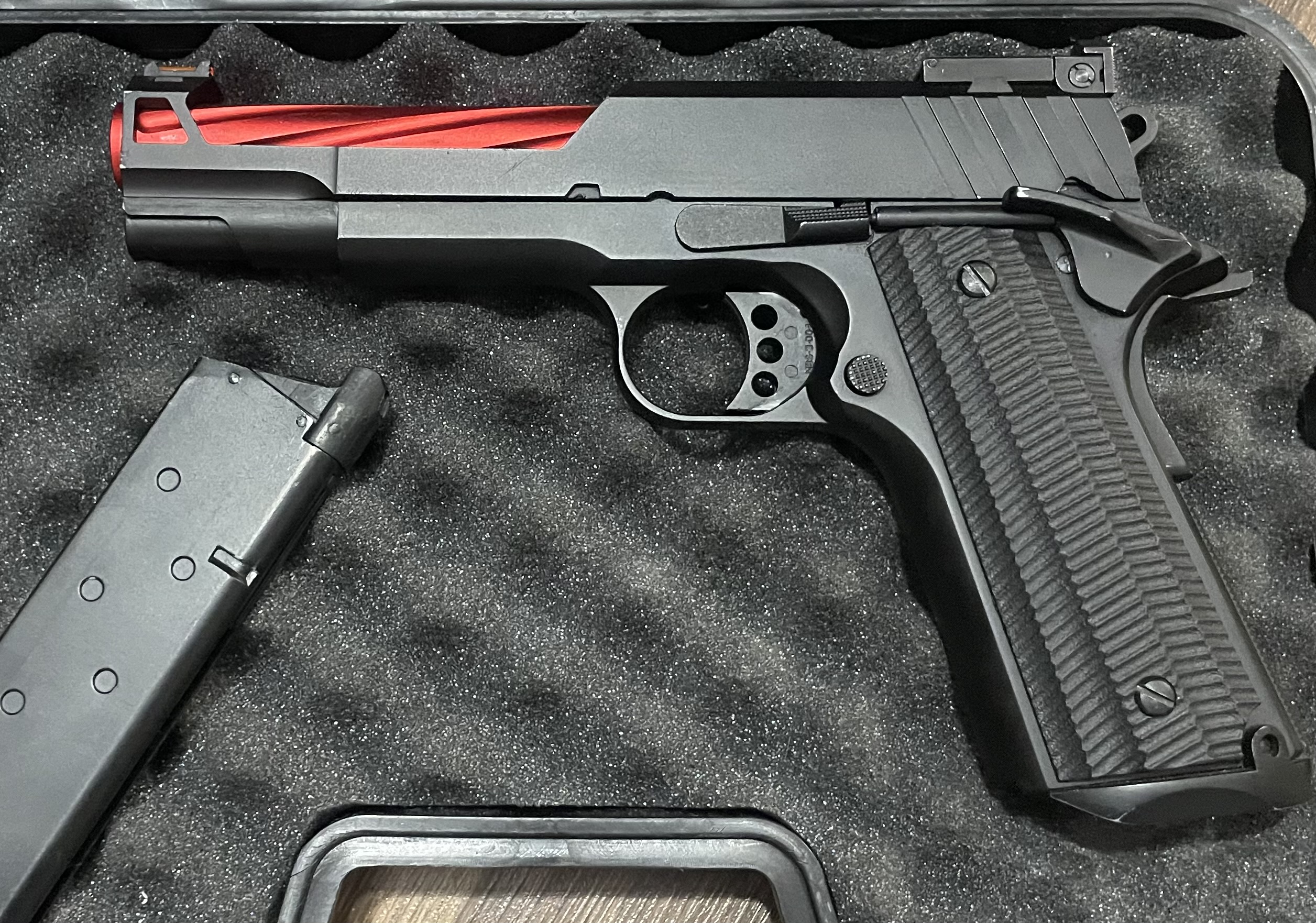 Replika pistoletu 3363 Golden Eagle GBB