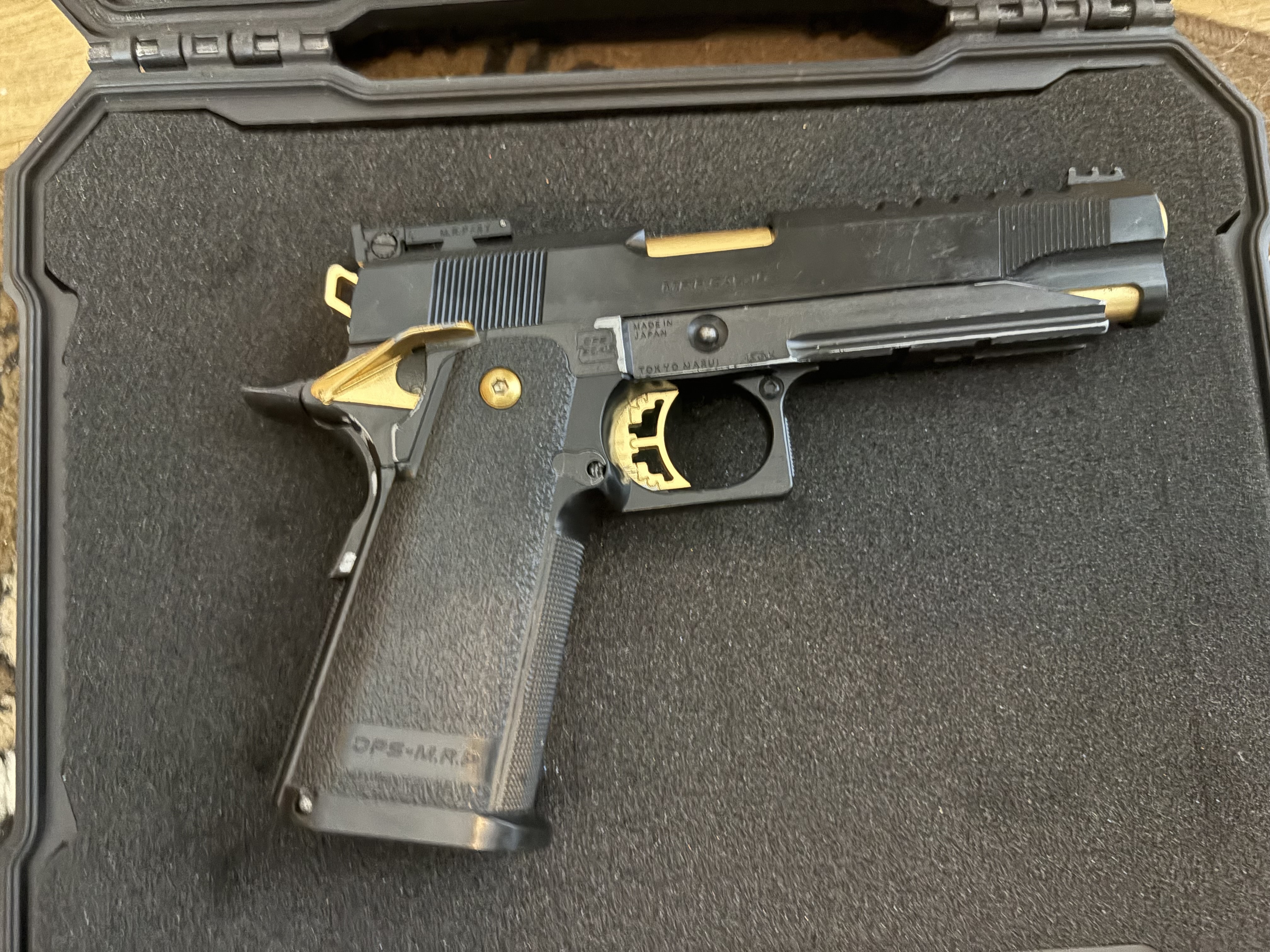 Hi-capa extreme 45 2 sztuki plus matchgold tokio