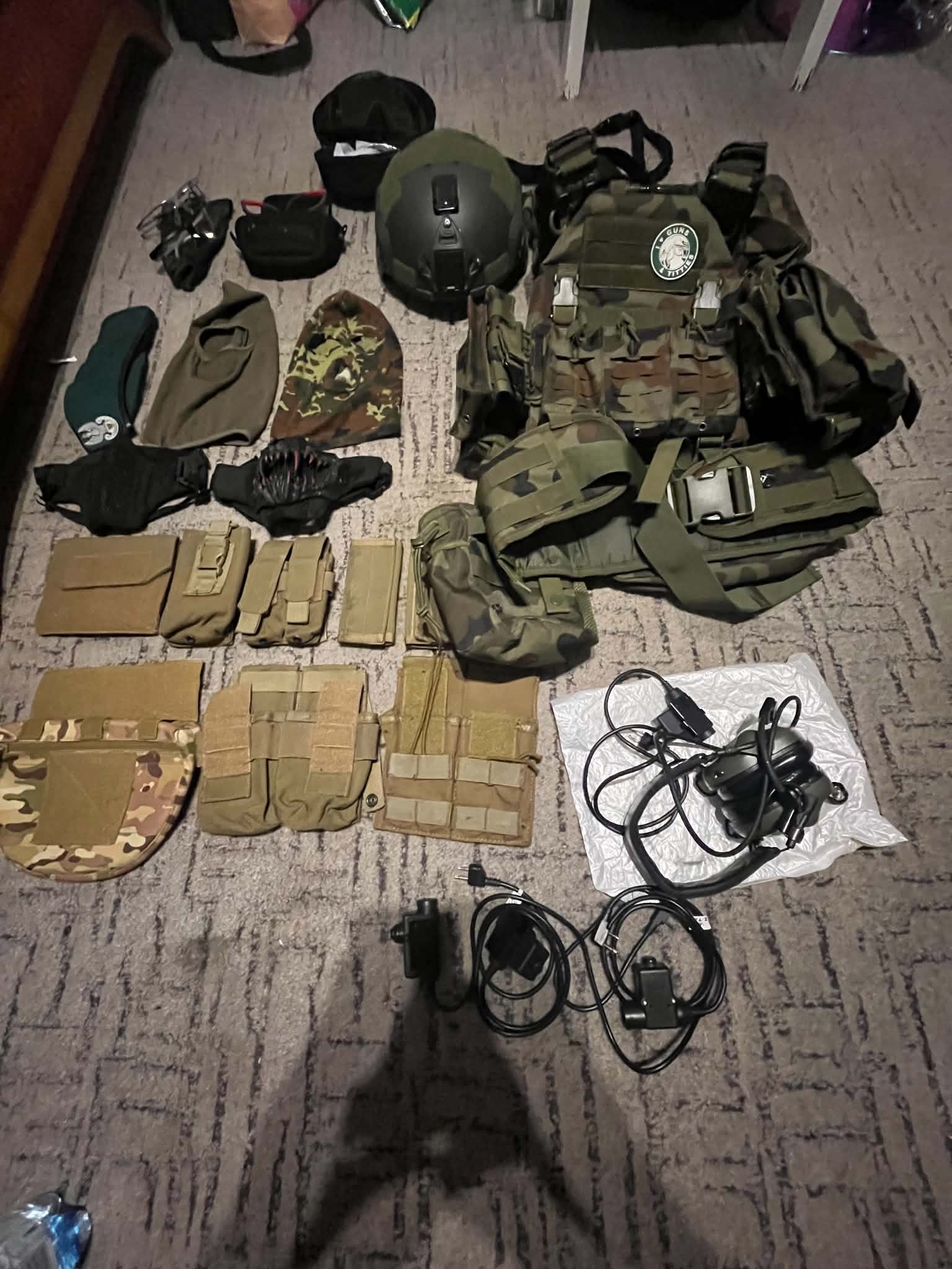 zestaw taktyczny ASG / Militaria | Kamizelka, Hełm, Słuchawki, Gogle | Całość