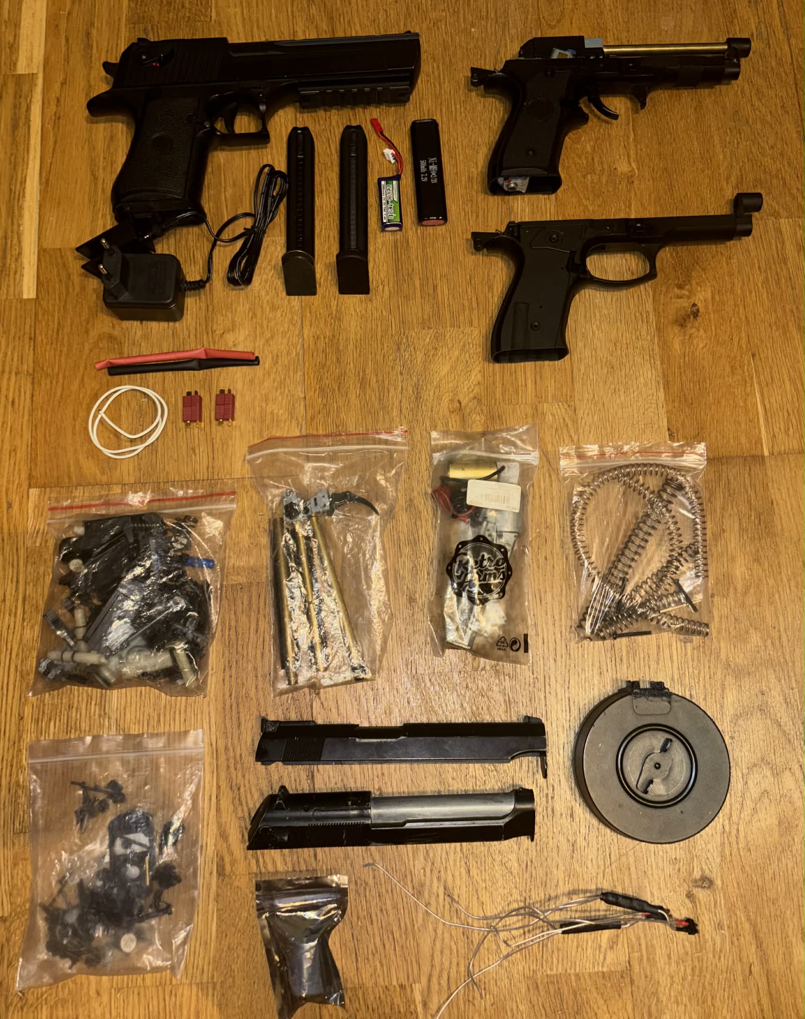 Cm.121+Cm.126+ dużo części do cymoklamek (Cena do uzgodnienia)