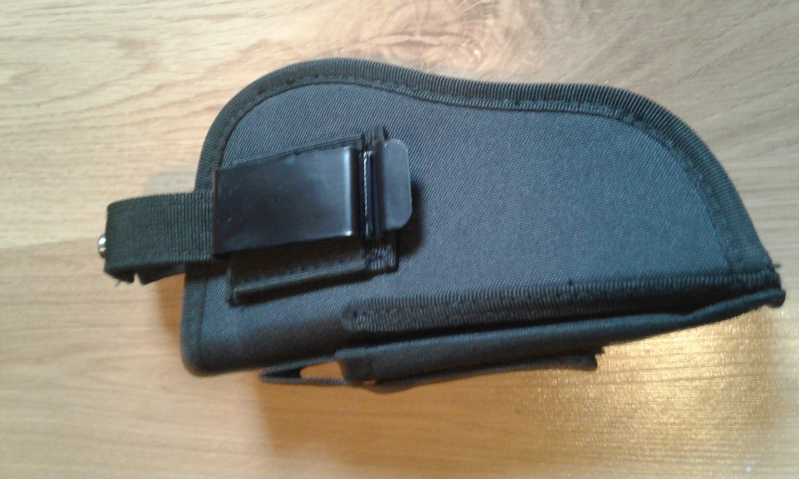 HK USP, SR,C jak NOWA