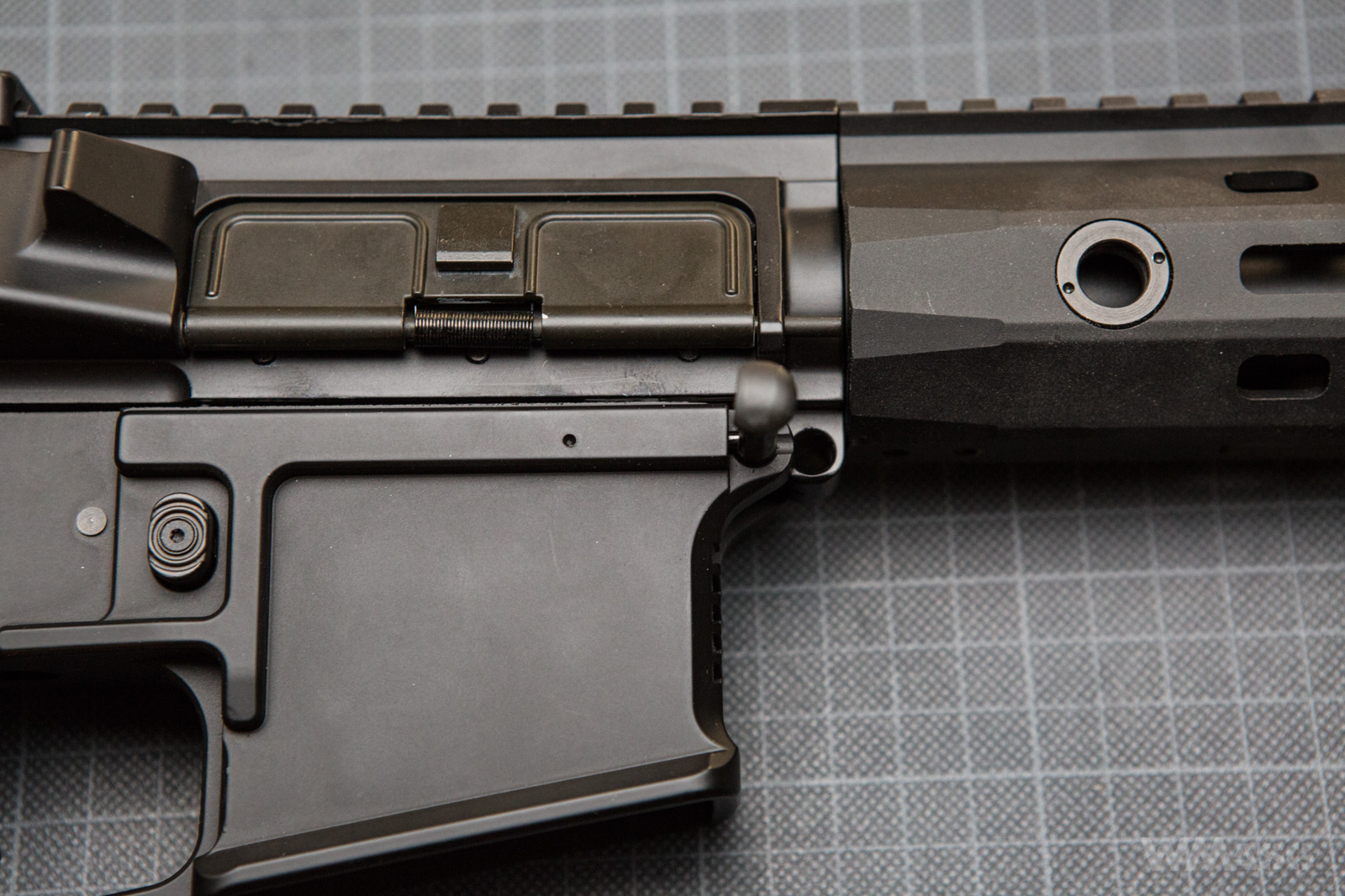 Cyma CM.097B - z zewnątrz