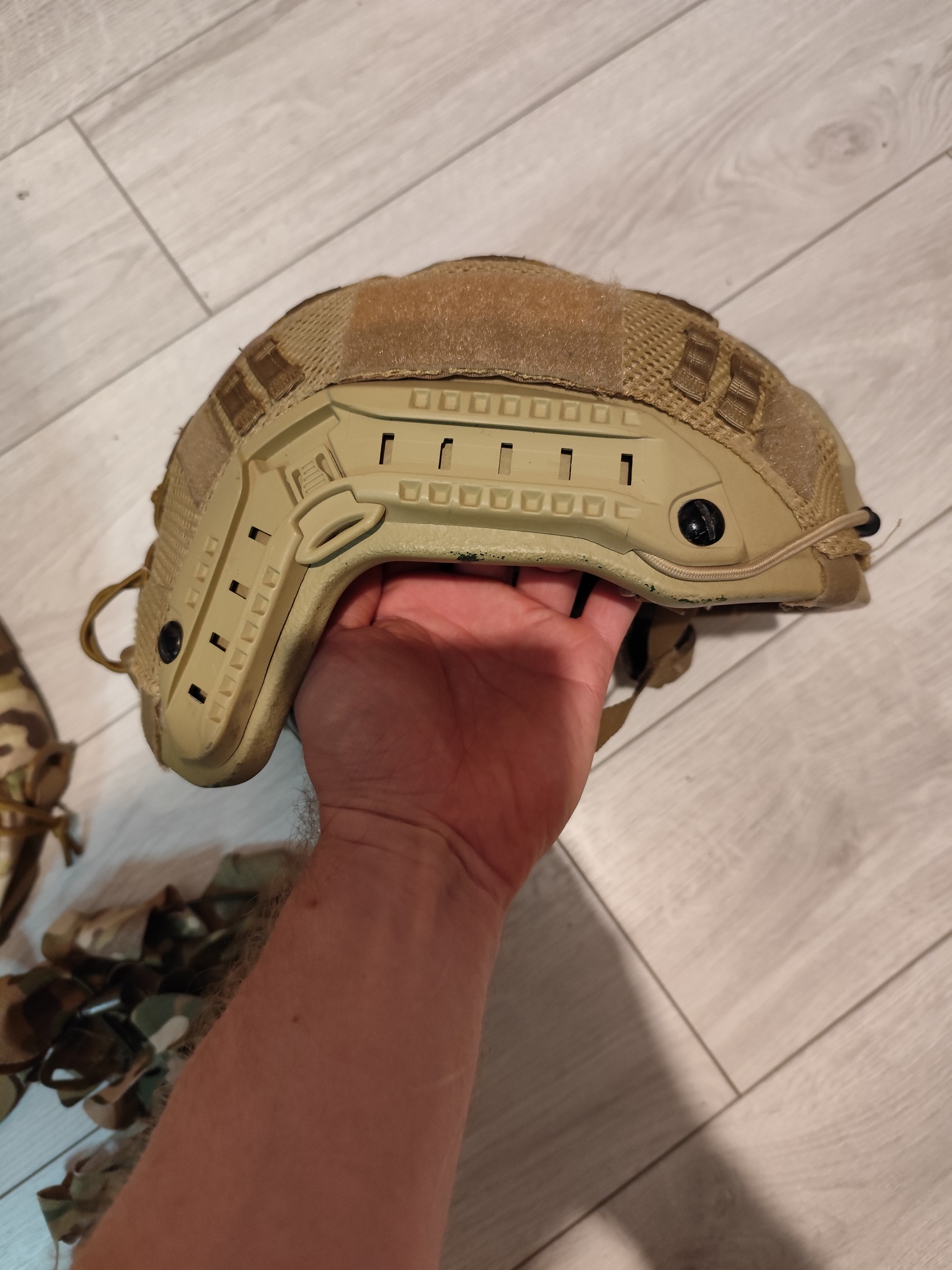 Hełm Aholdtech FAST XL Ultra High Cut, fasunek Wendy