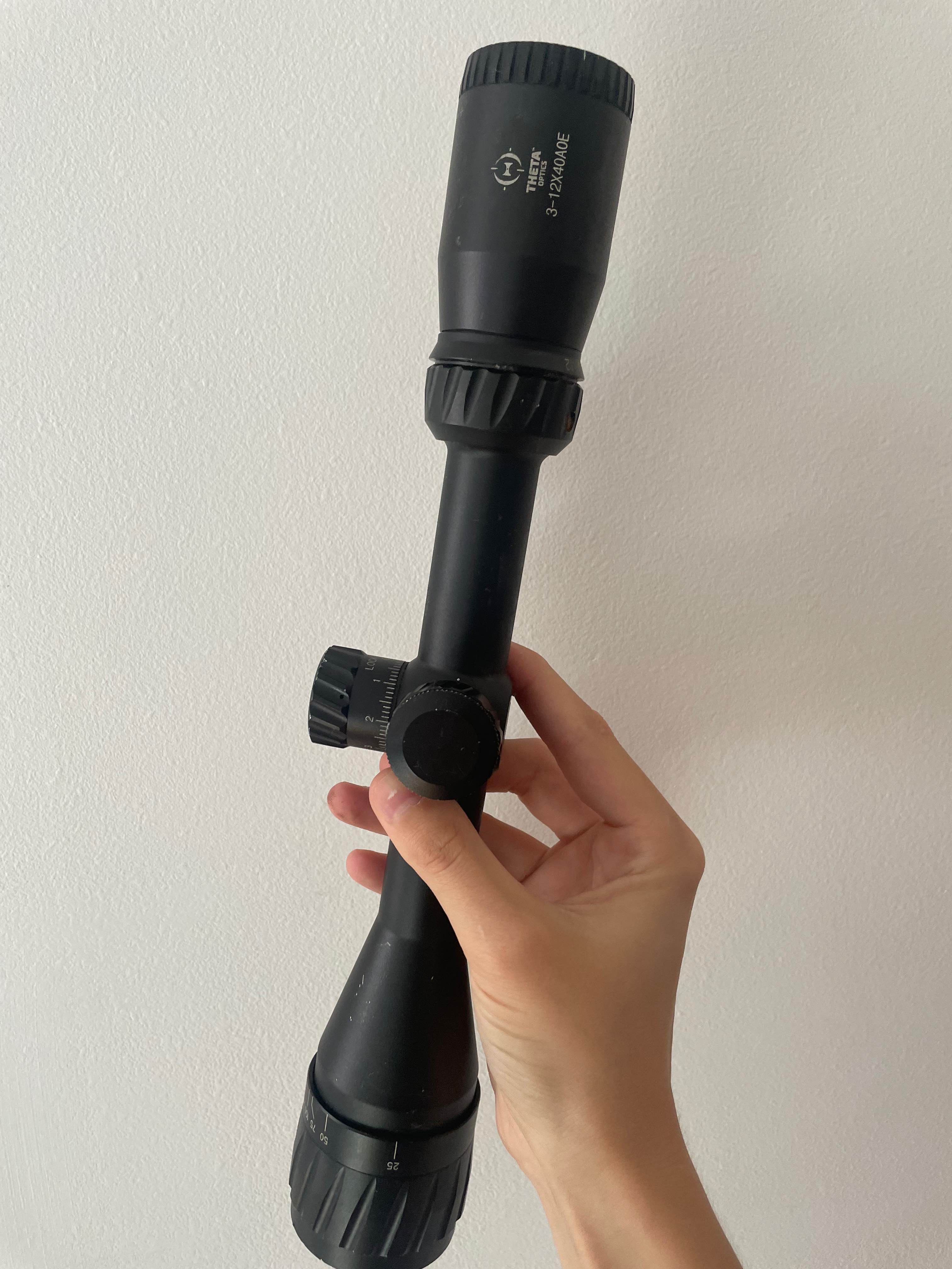 Luneta Theta Optics 3-12x40 AOE - Podświetlana siatka, regulacja paralaksy