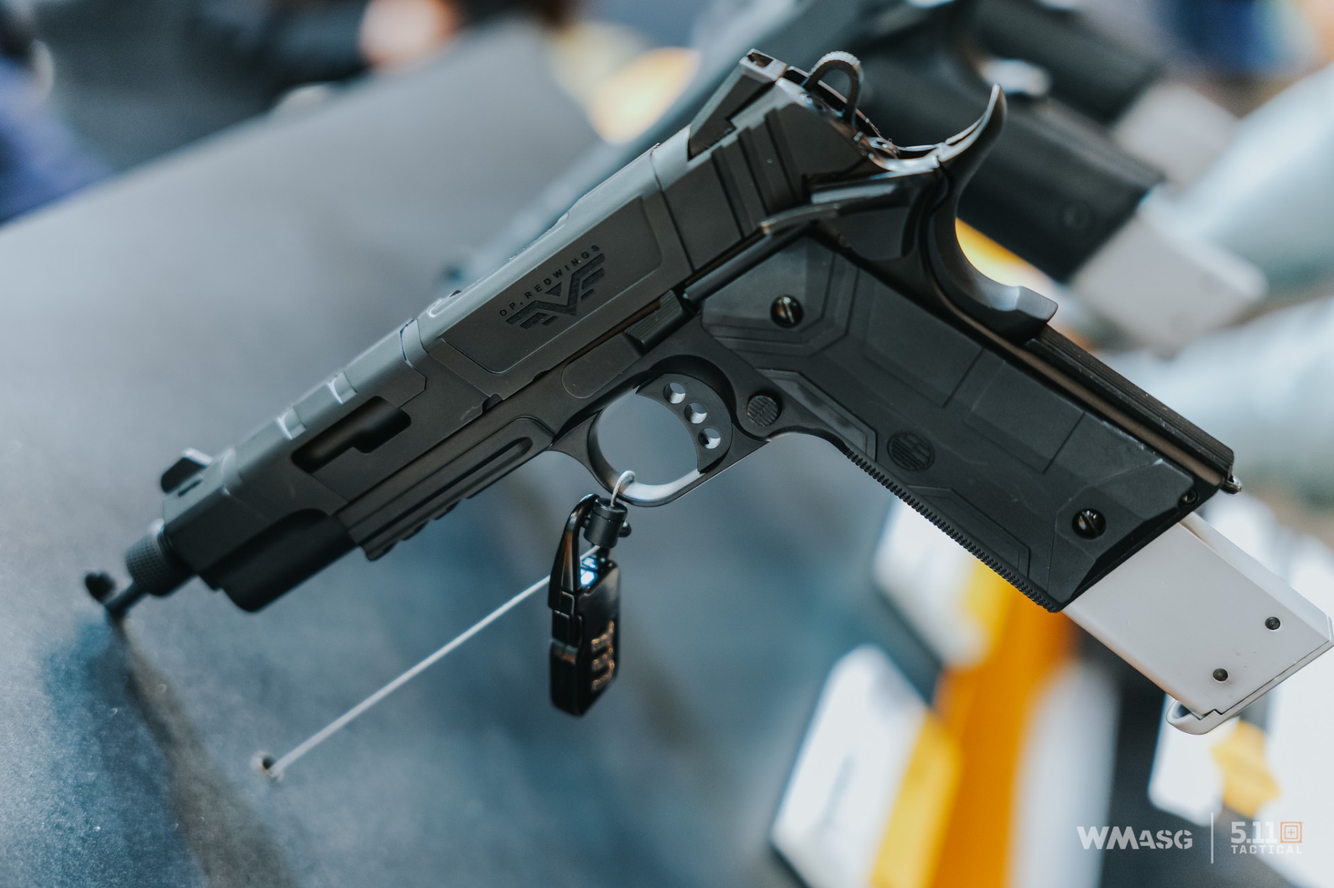 Z wiatrówek do replik airsoftowych czyli Rossi na targach IWA 2023