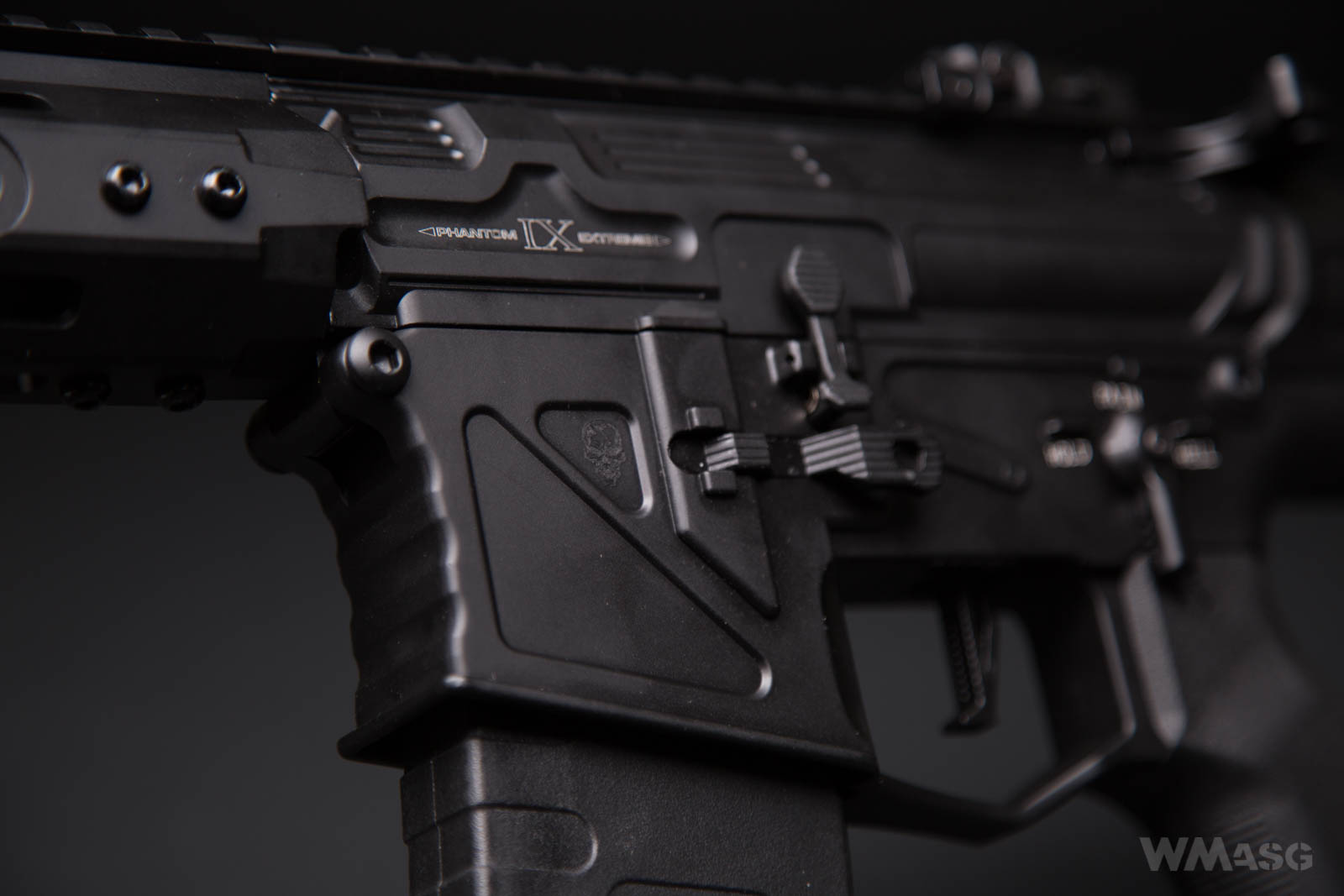 APS Phantom Extremis Mk9 eSilver Edge - wygląd