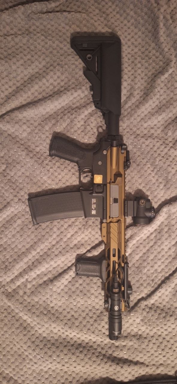 Specna Arms RRA SA-E25 z HALL + zestaw