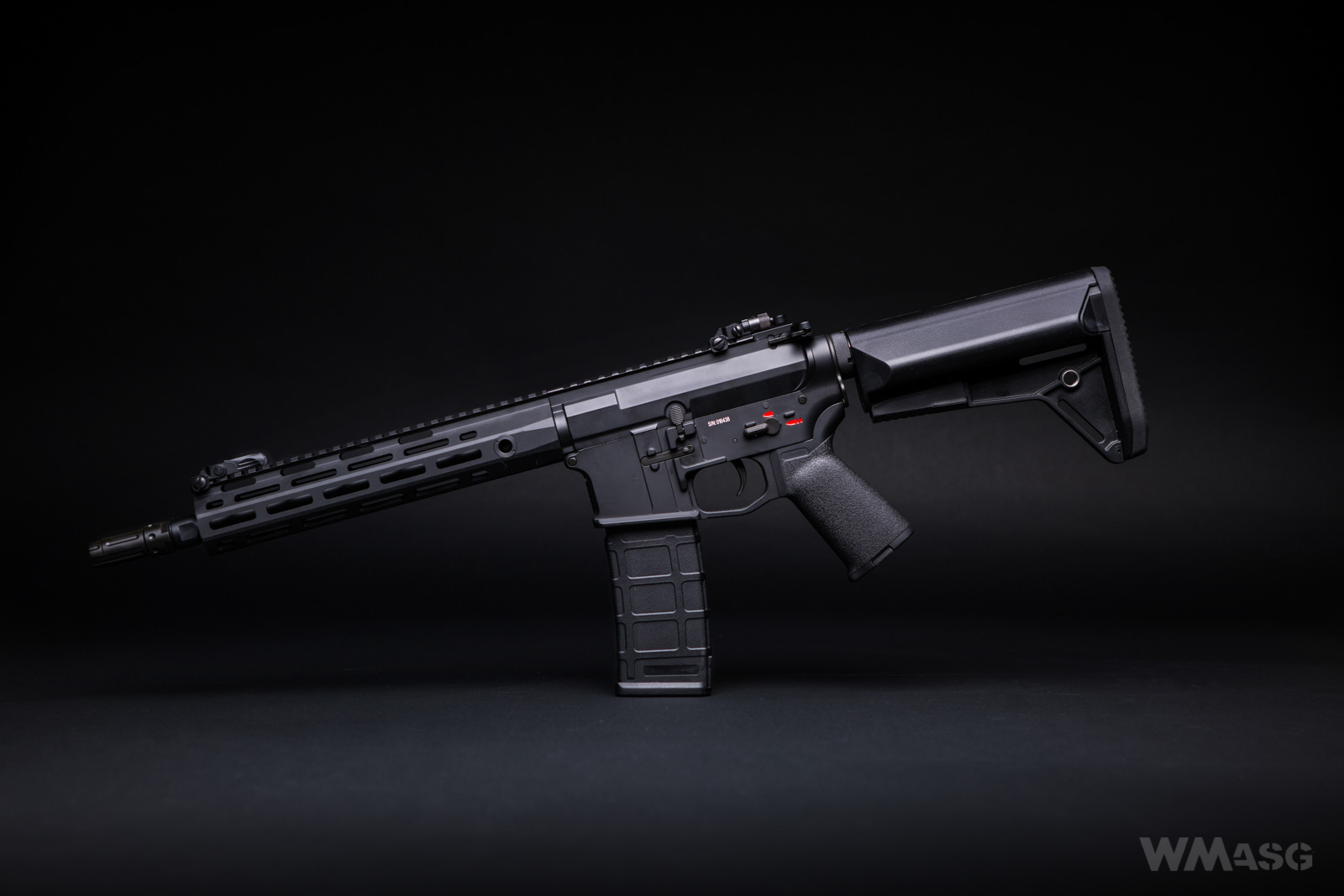Cyma CM.097B - z zewnątrz