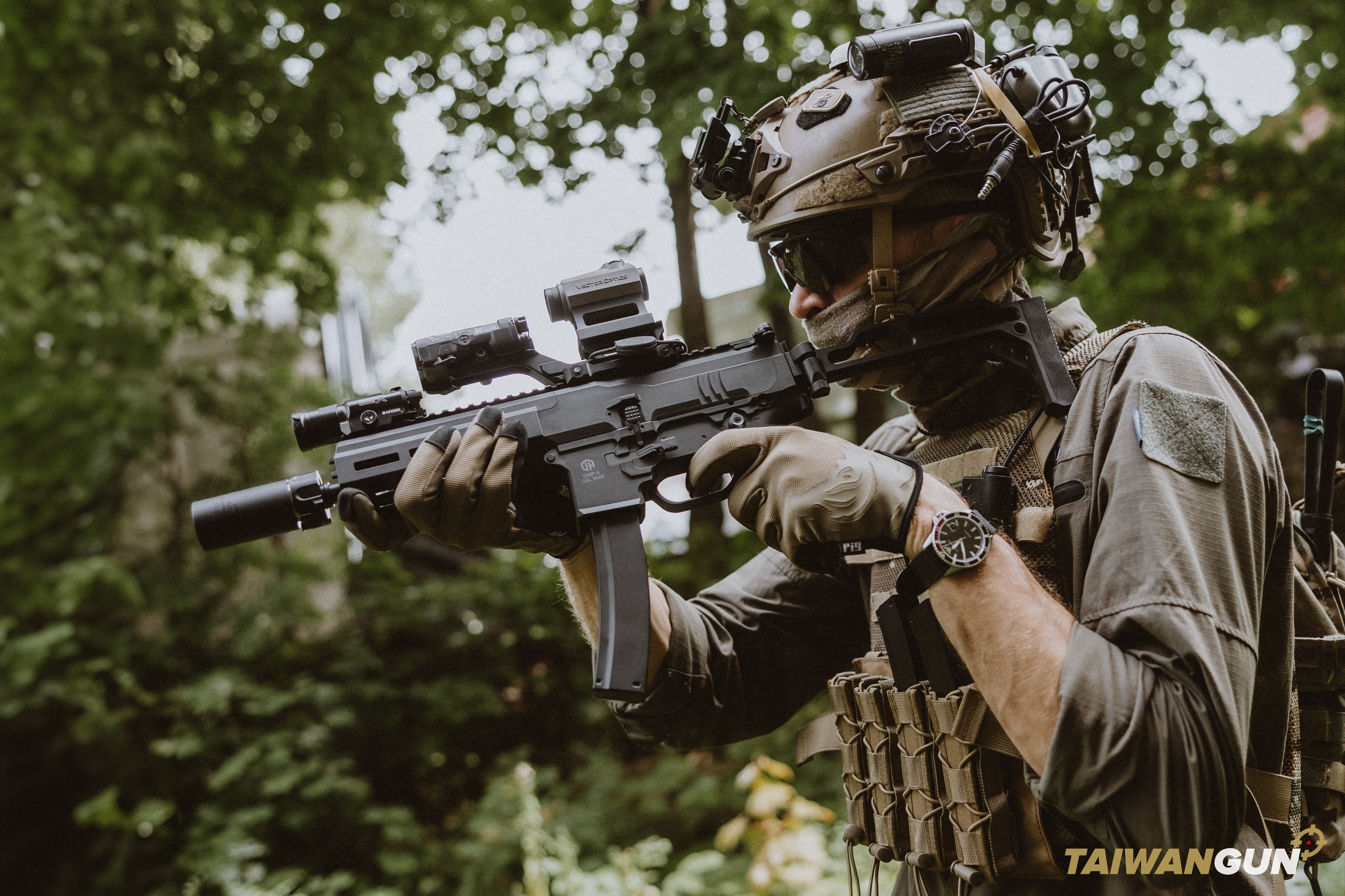 Double Eagle M923C DEX556 and M924 DMP-9 in the offer of Taiwangun