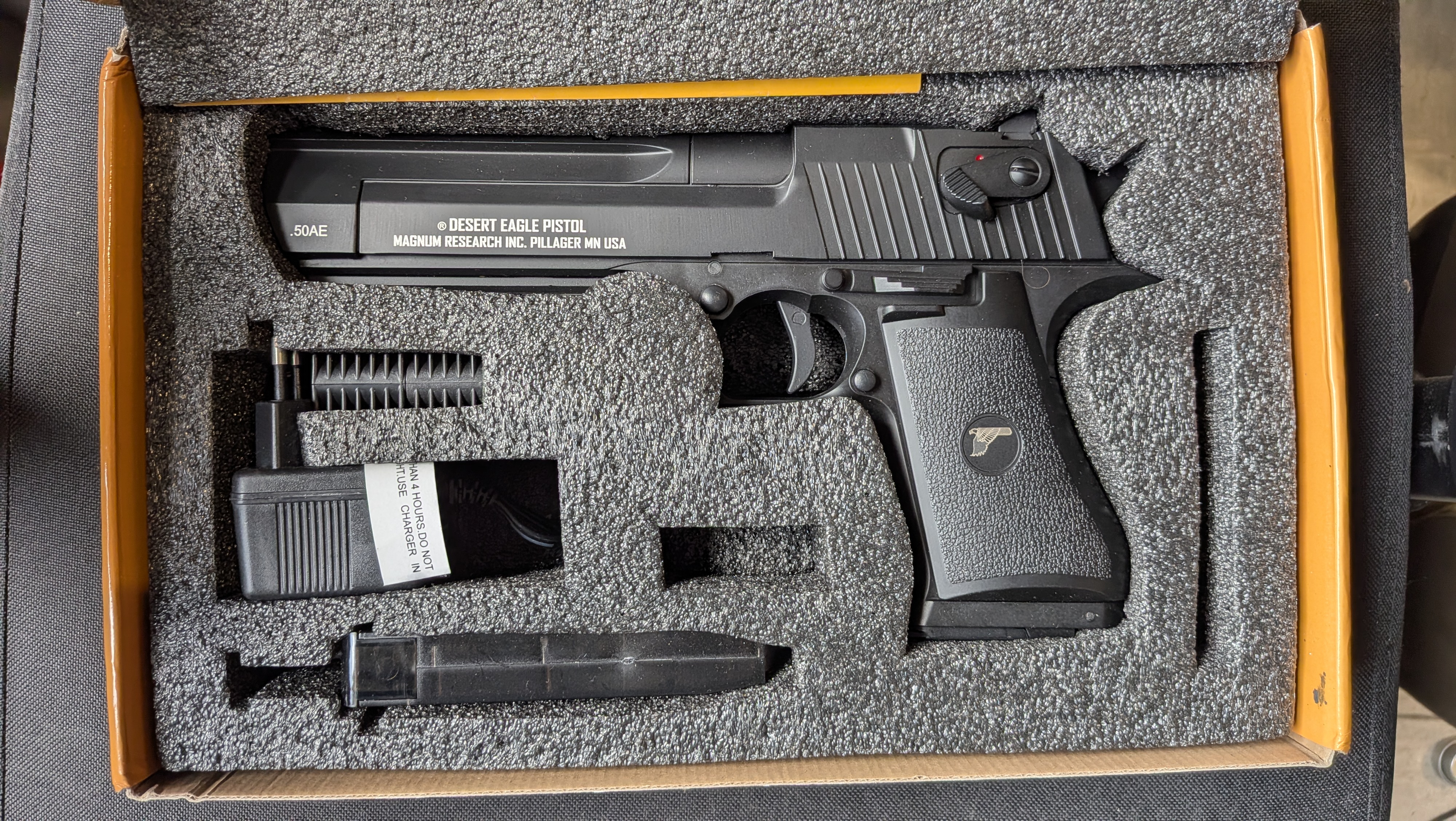 Desert Eagle Magnum Reseach/Swiss Arms/CYMA CM.121