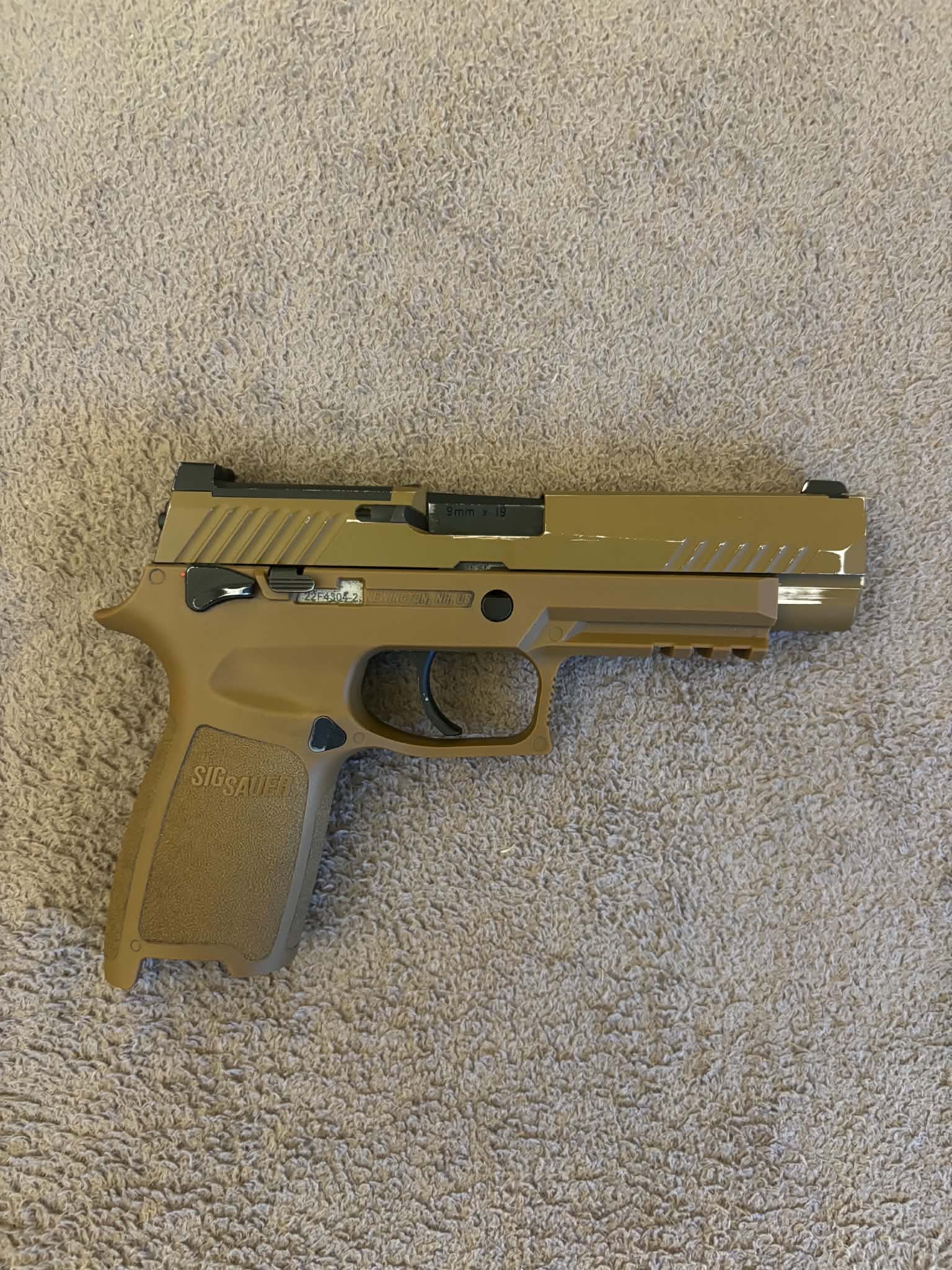 Replika pistoletu Sig Sauer ProForce P320 M17 (Green Gas)