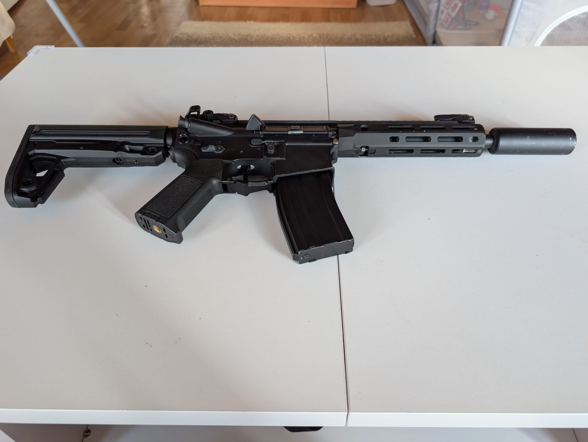 Double Eagle M906C