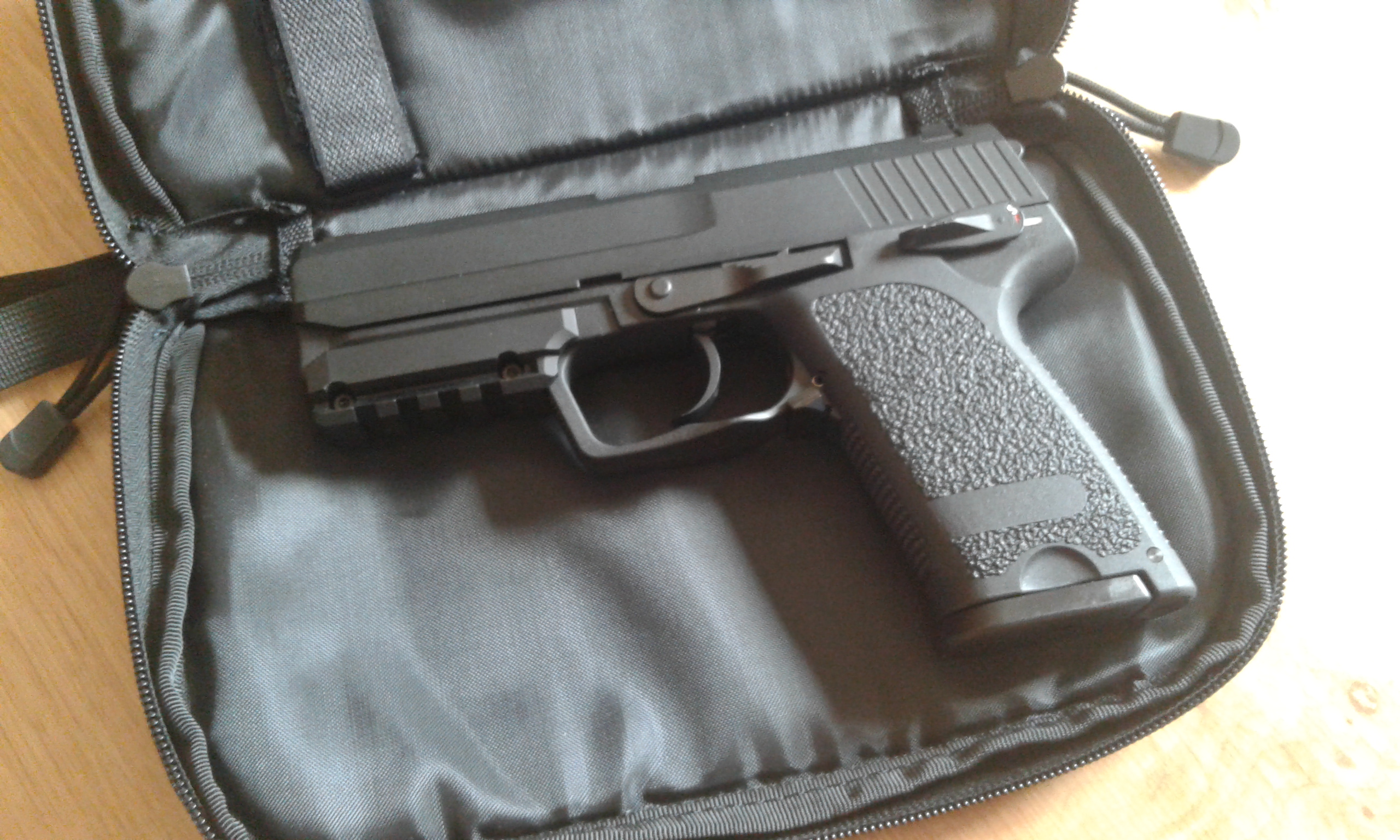 HK USP, SRC, jak NOWY