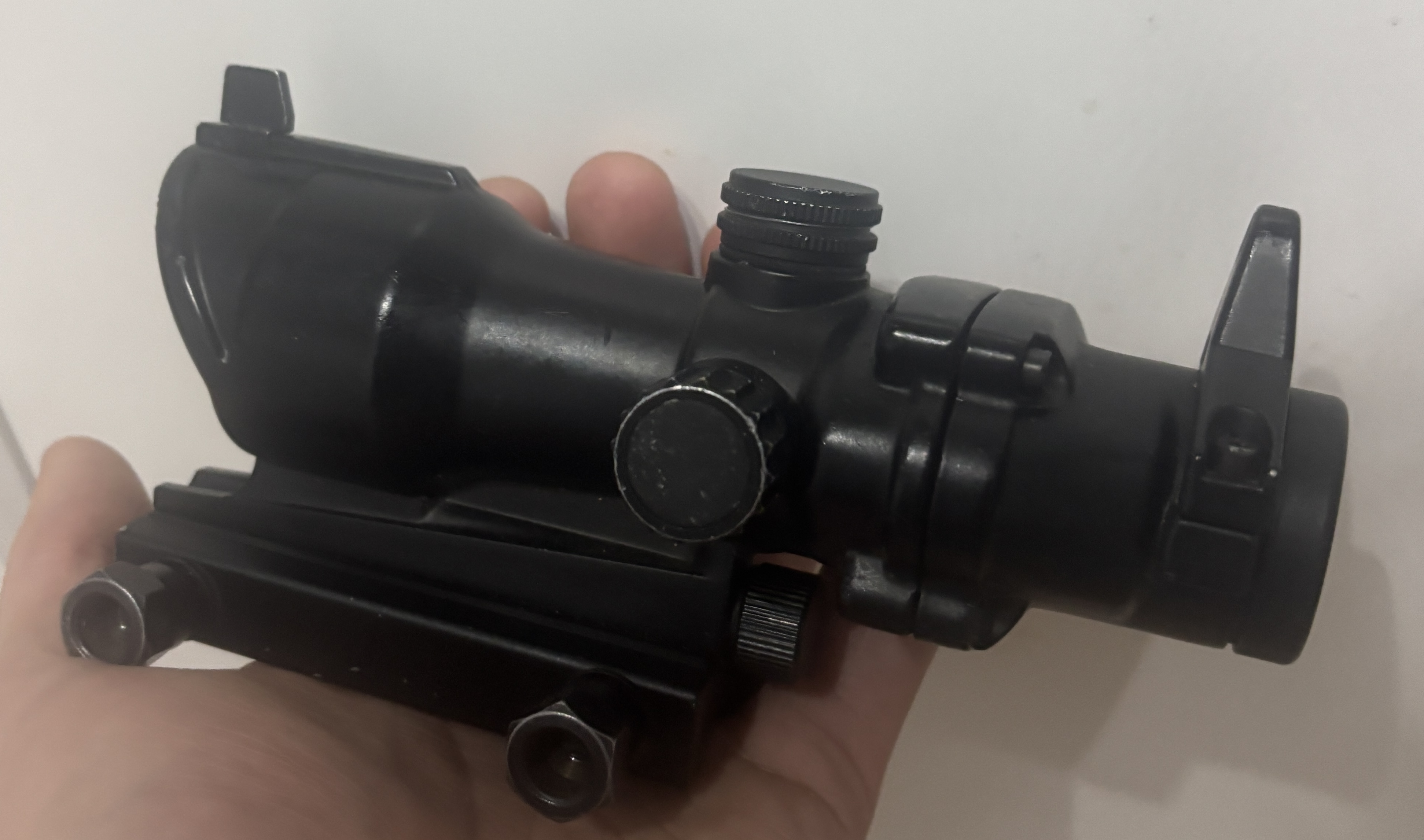 ACOG red dot 2 kolory 4 tryby bez przybliżenia z bateriami