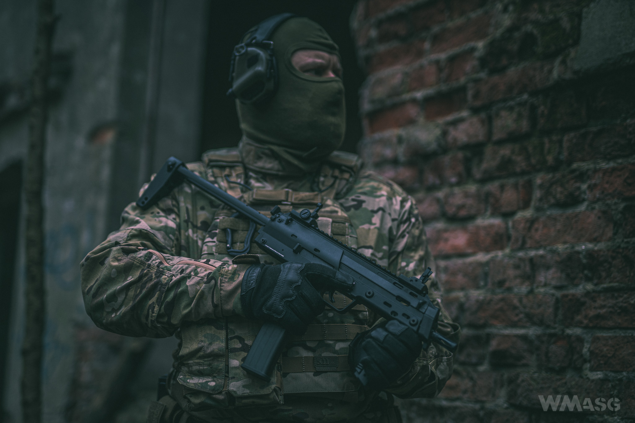 HK MP7A1 AEG - UMAREX/VFC- w terenie