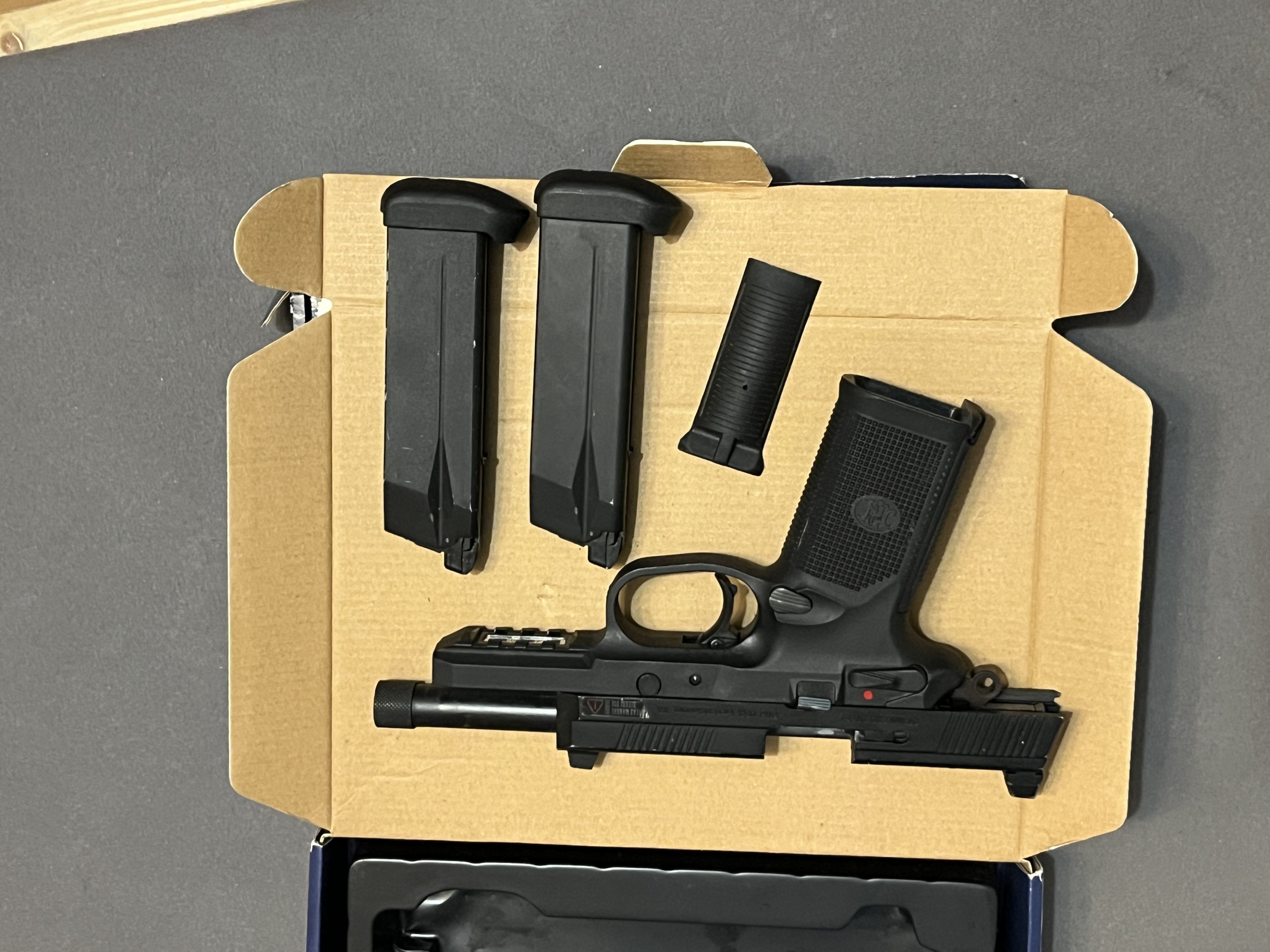 FNX45 cybergun/VFC Tactical