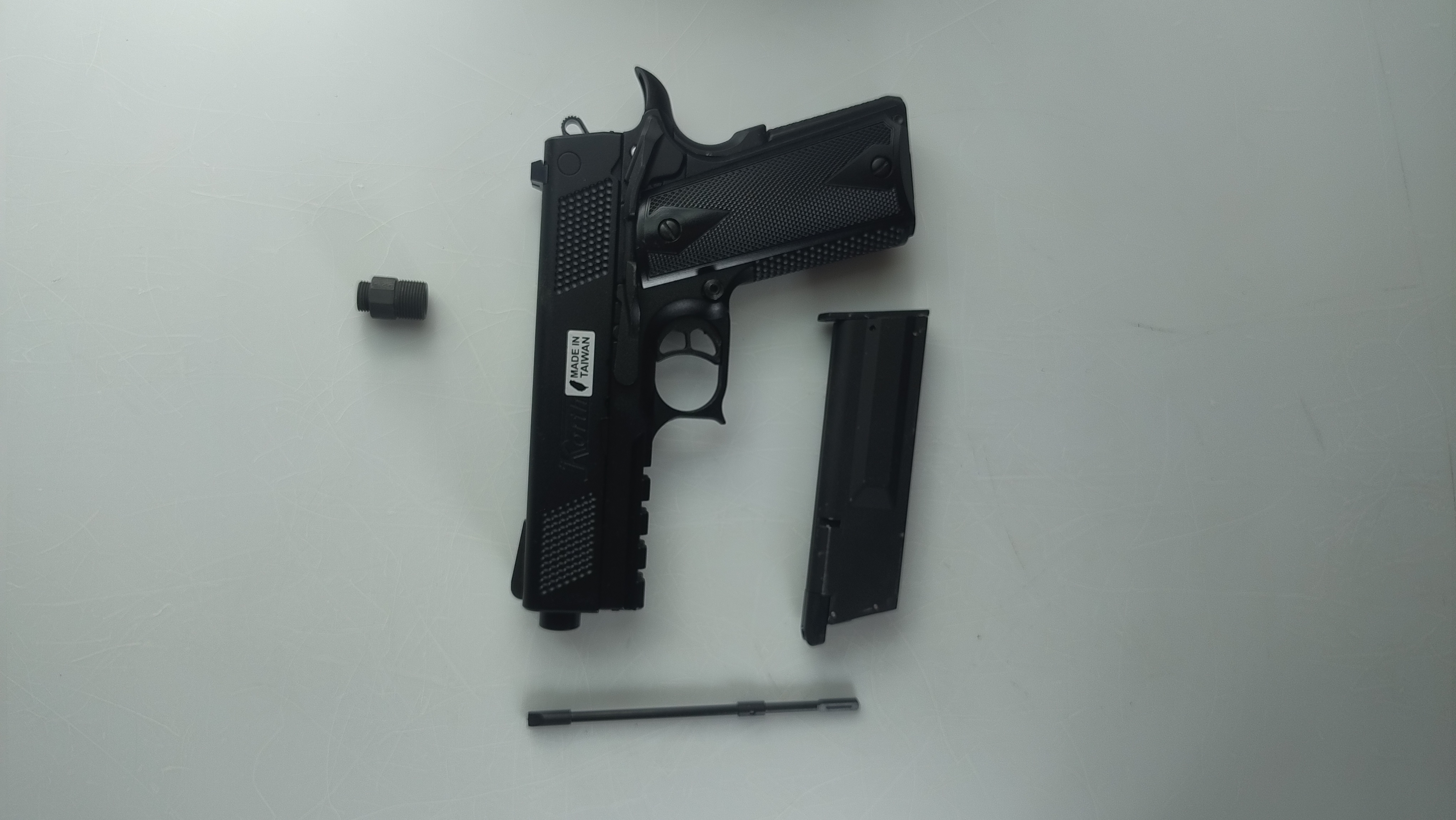 Replika pistoletu Korth PRS 4" ICS