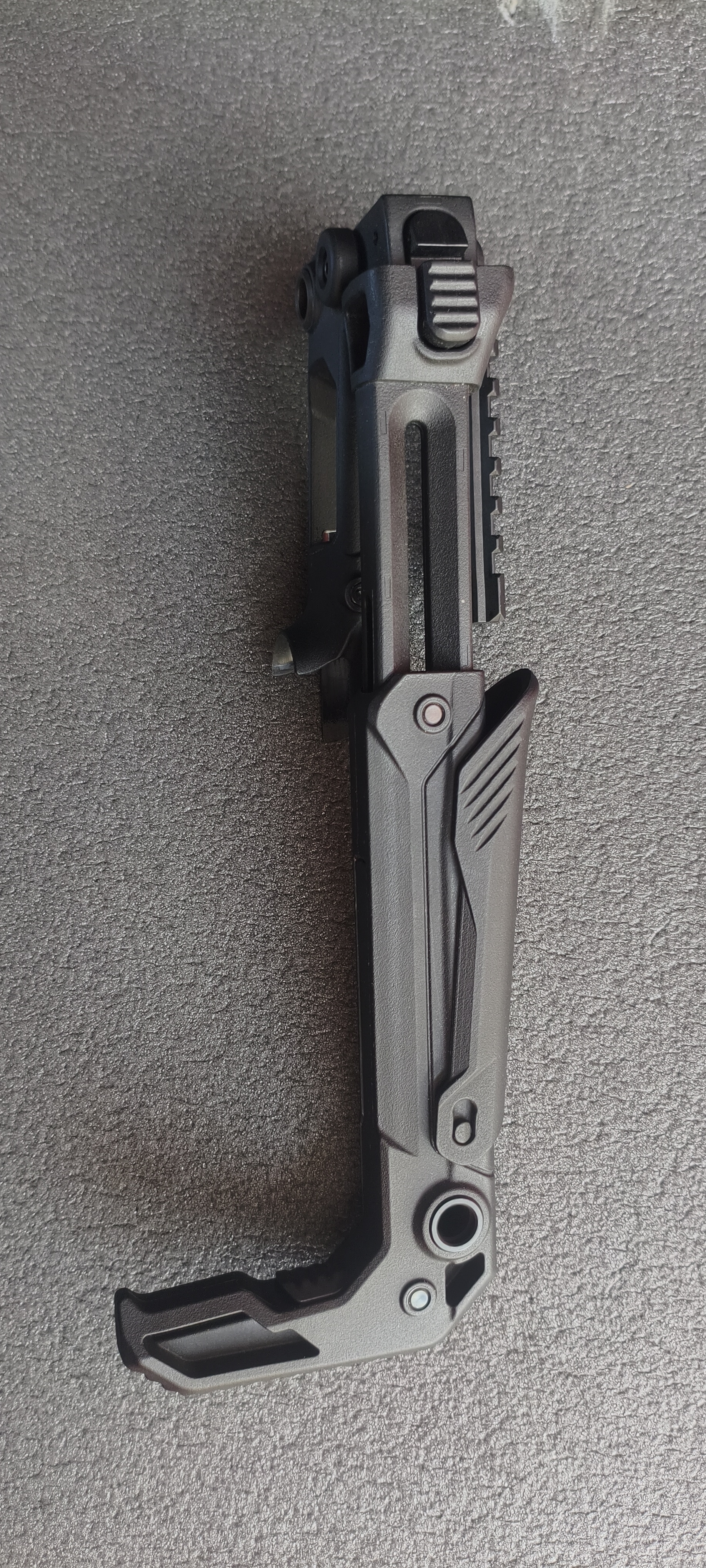 AAP-01 - Składana kolba Action Army
