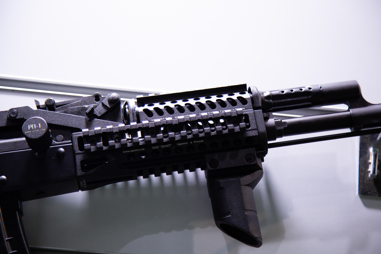 MOA 2019 LCT repliki Z