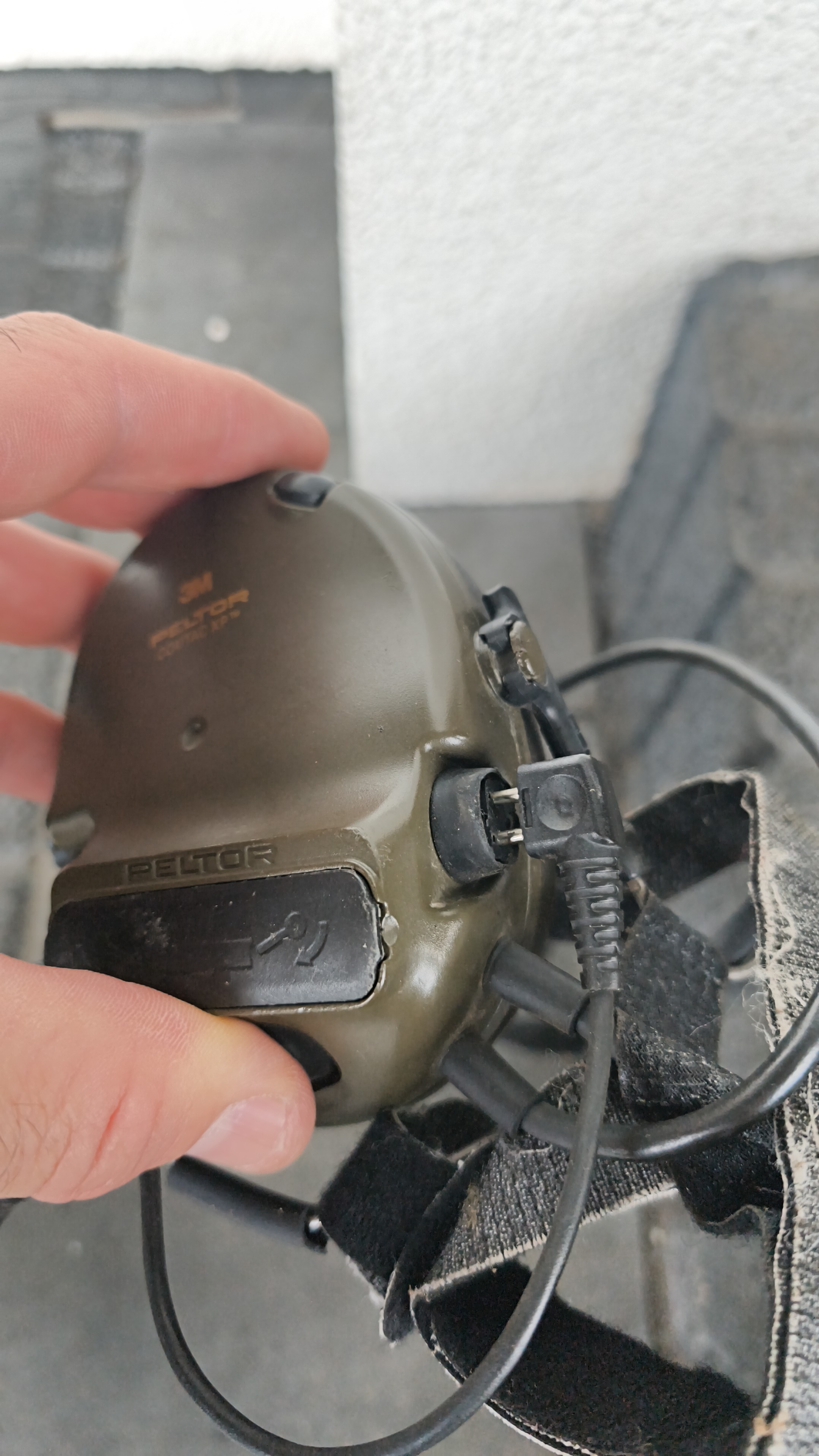Peltor xp z mikrofonem