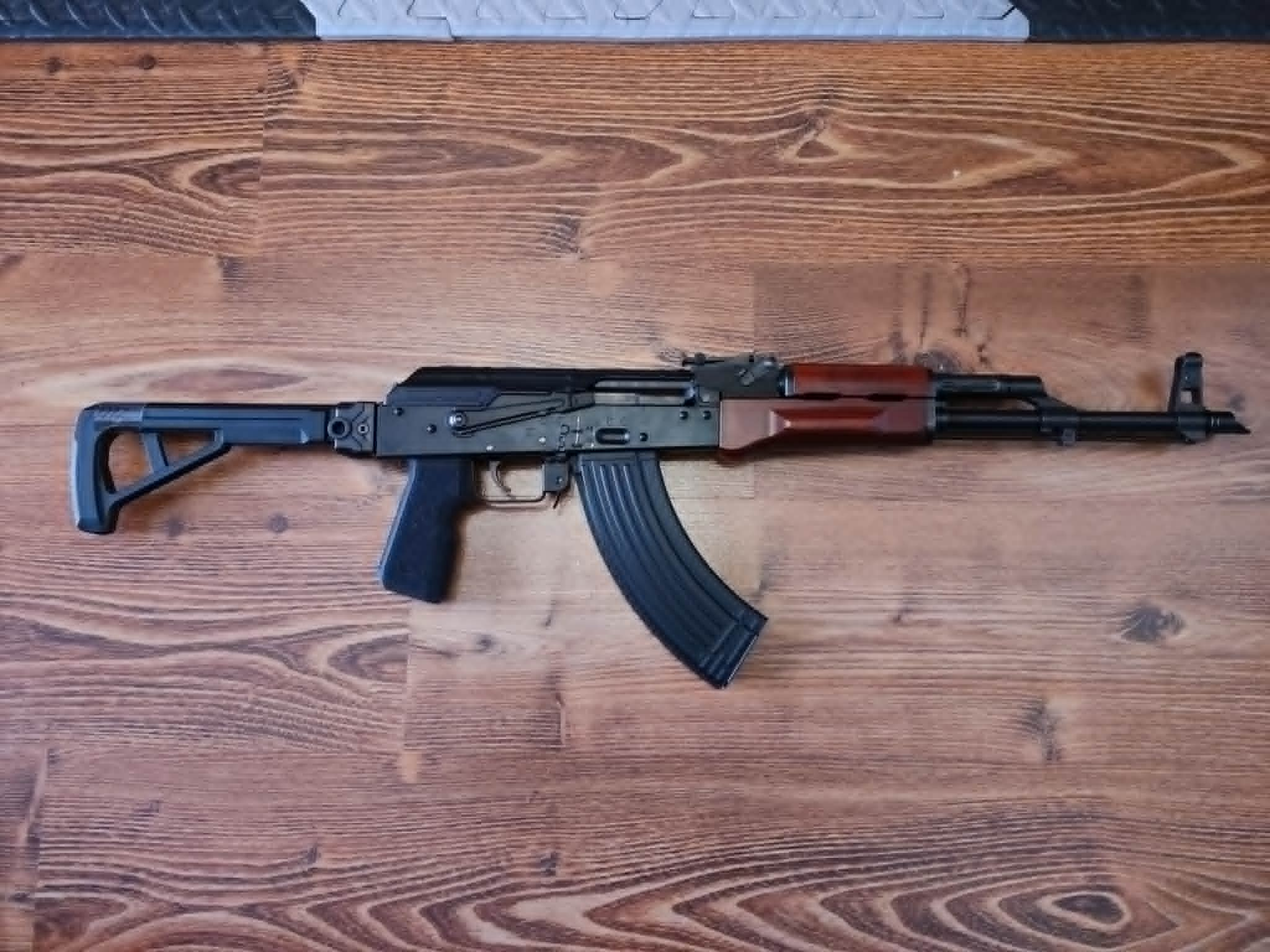 Tokyo Marui AKM GBBR + 4 Magazynki + Kolba