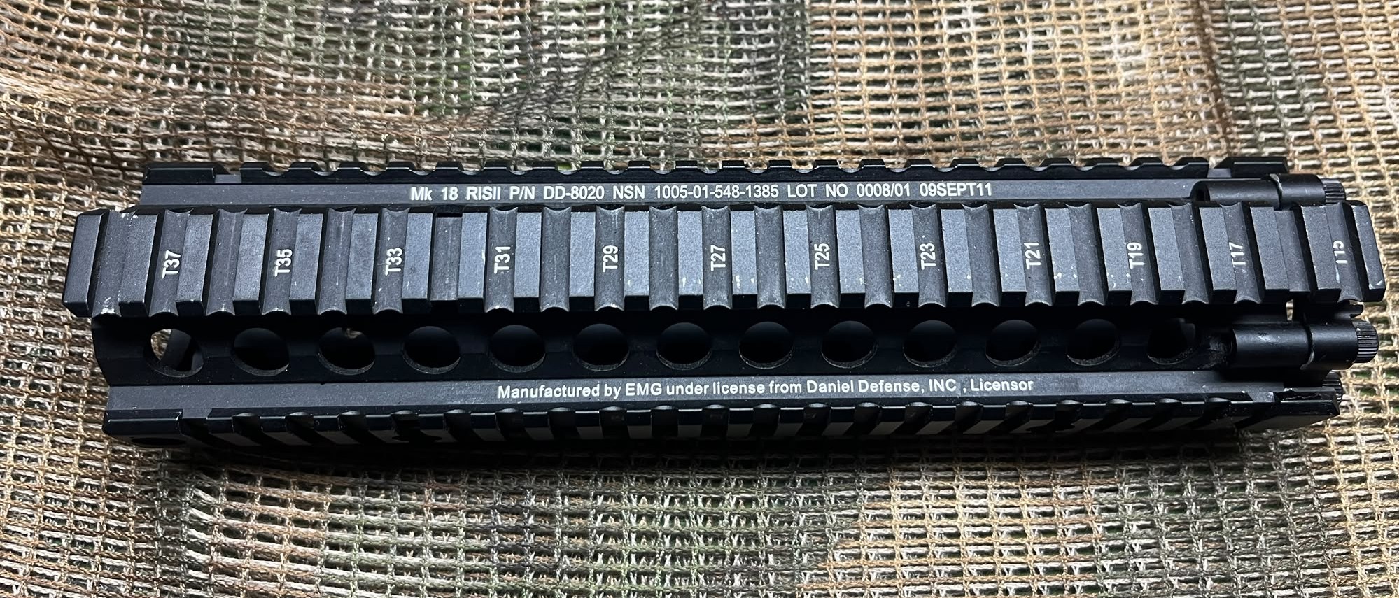 Front Daniel Defence 9,5" licencja EMG