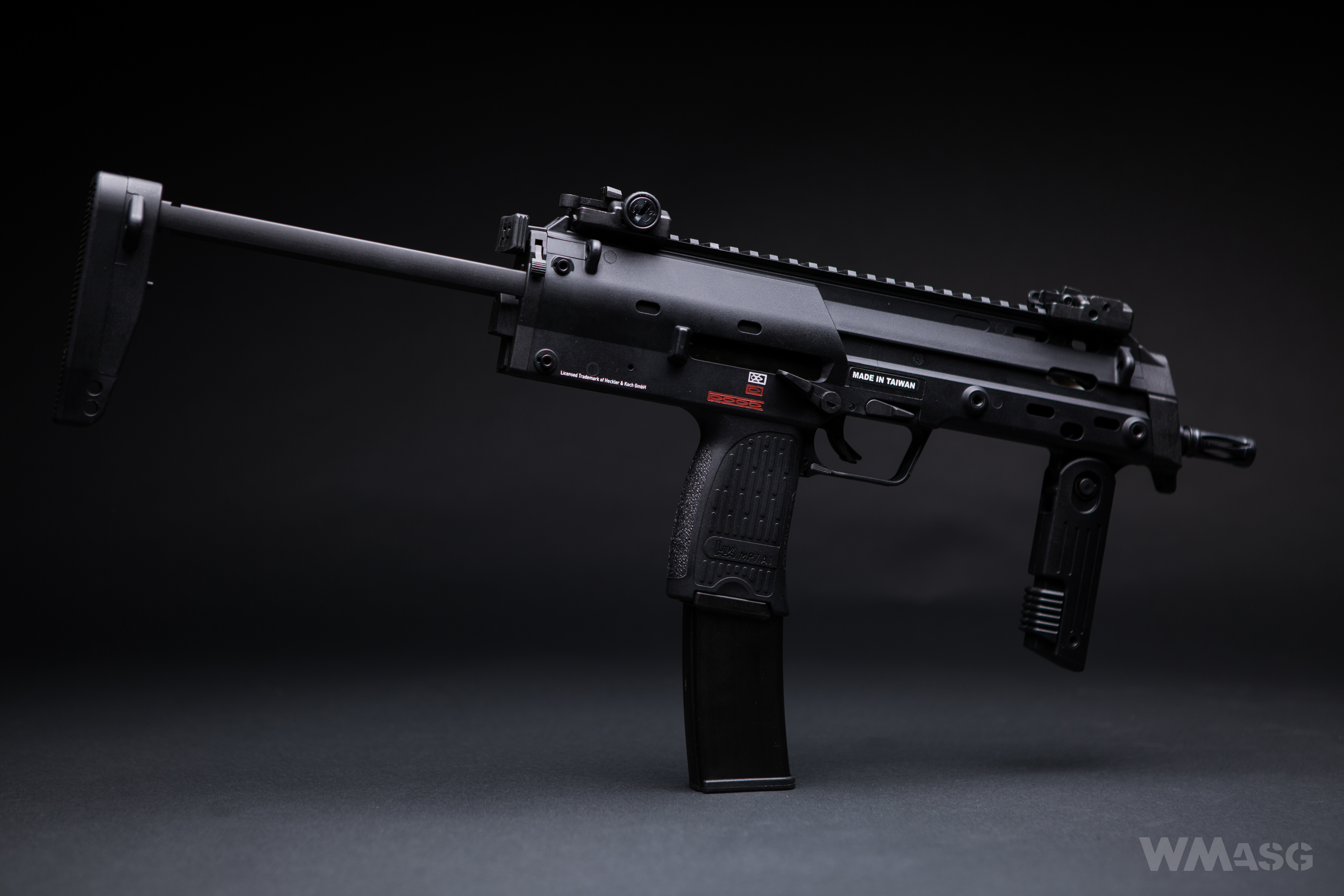 HK MP7A1 AEG - Umarex/VFC - z zewnątrz