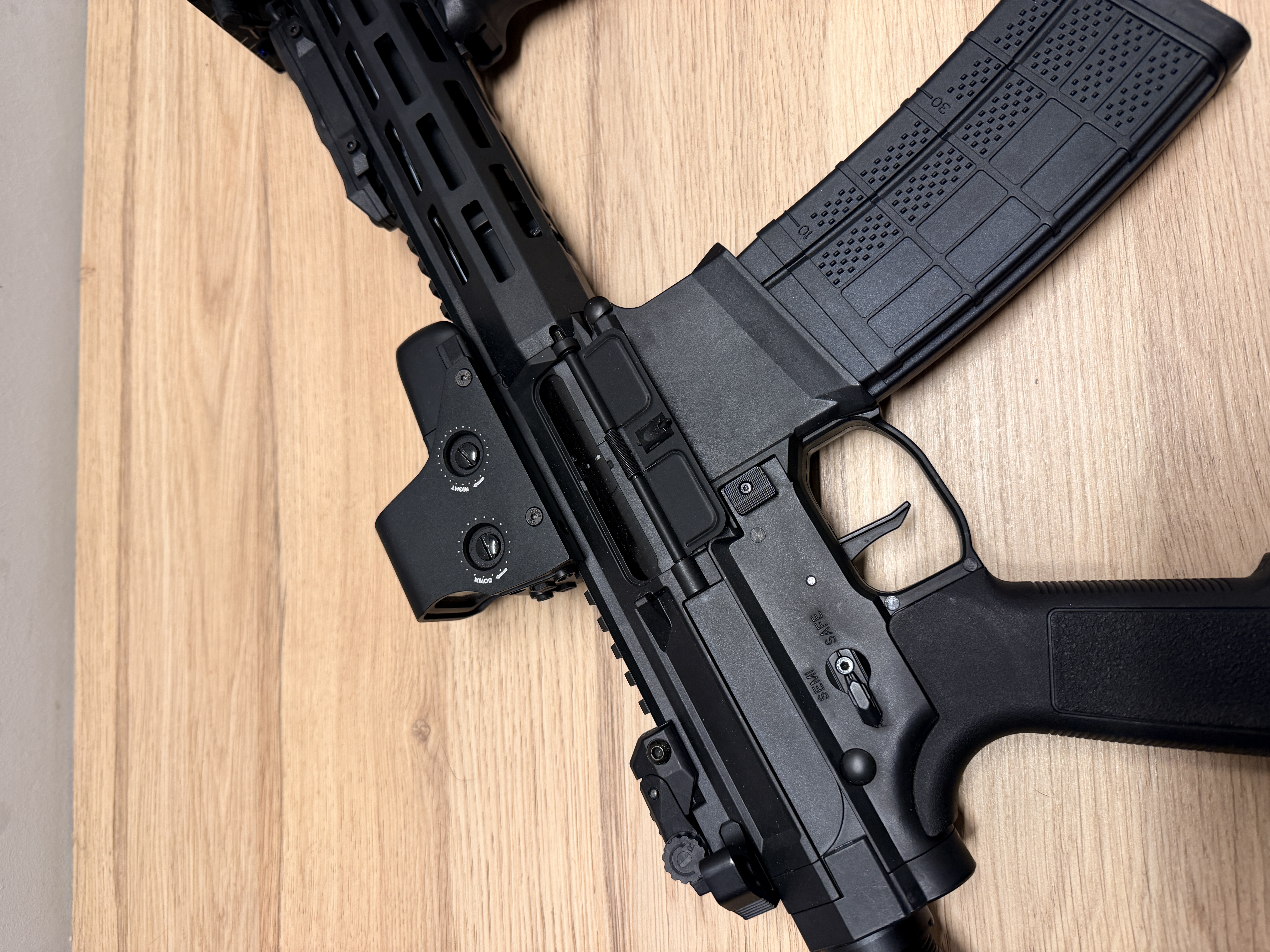 Double Eagle M904F + akcesoria