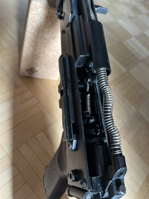 SAIGA 12k Marui magpull