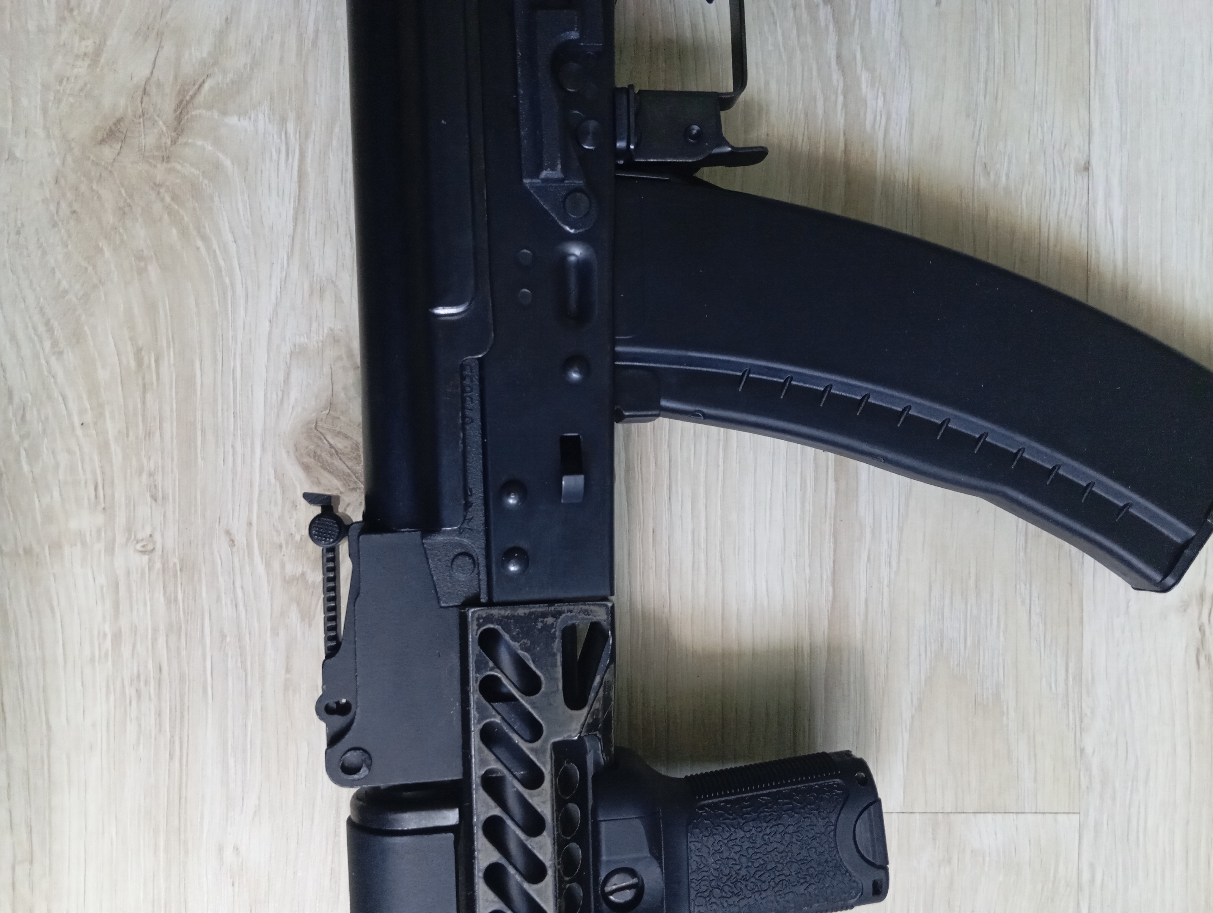 E&L AK 105