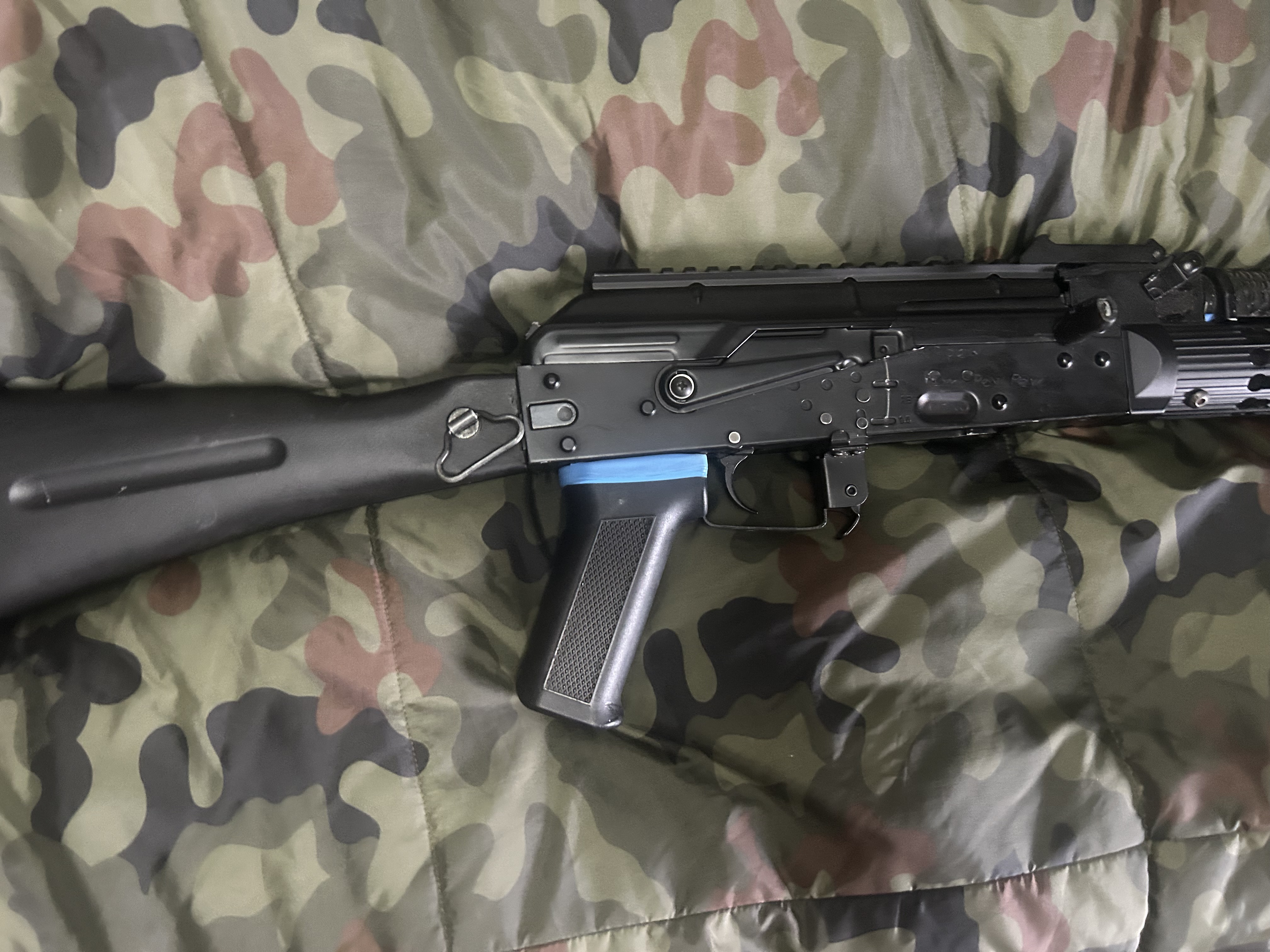 Ak104