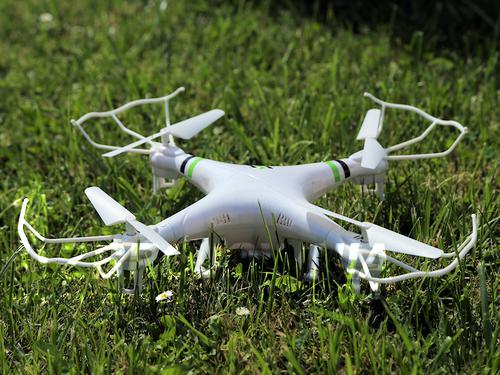 Dron zwiadowczy XBM WLH-06C z kamera.jpg